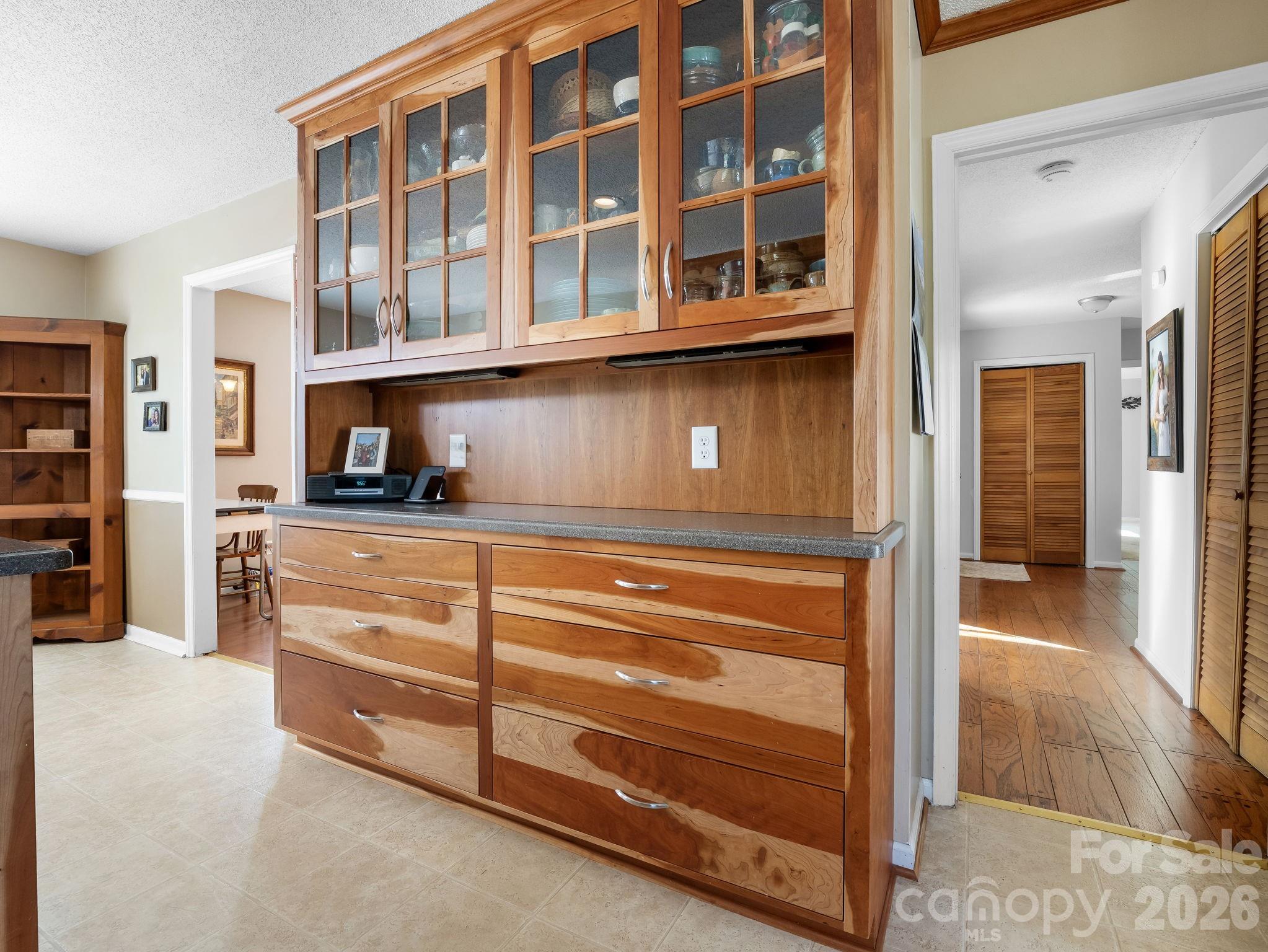 1409 Thea Drive Property Photo 12
