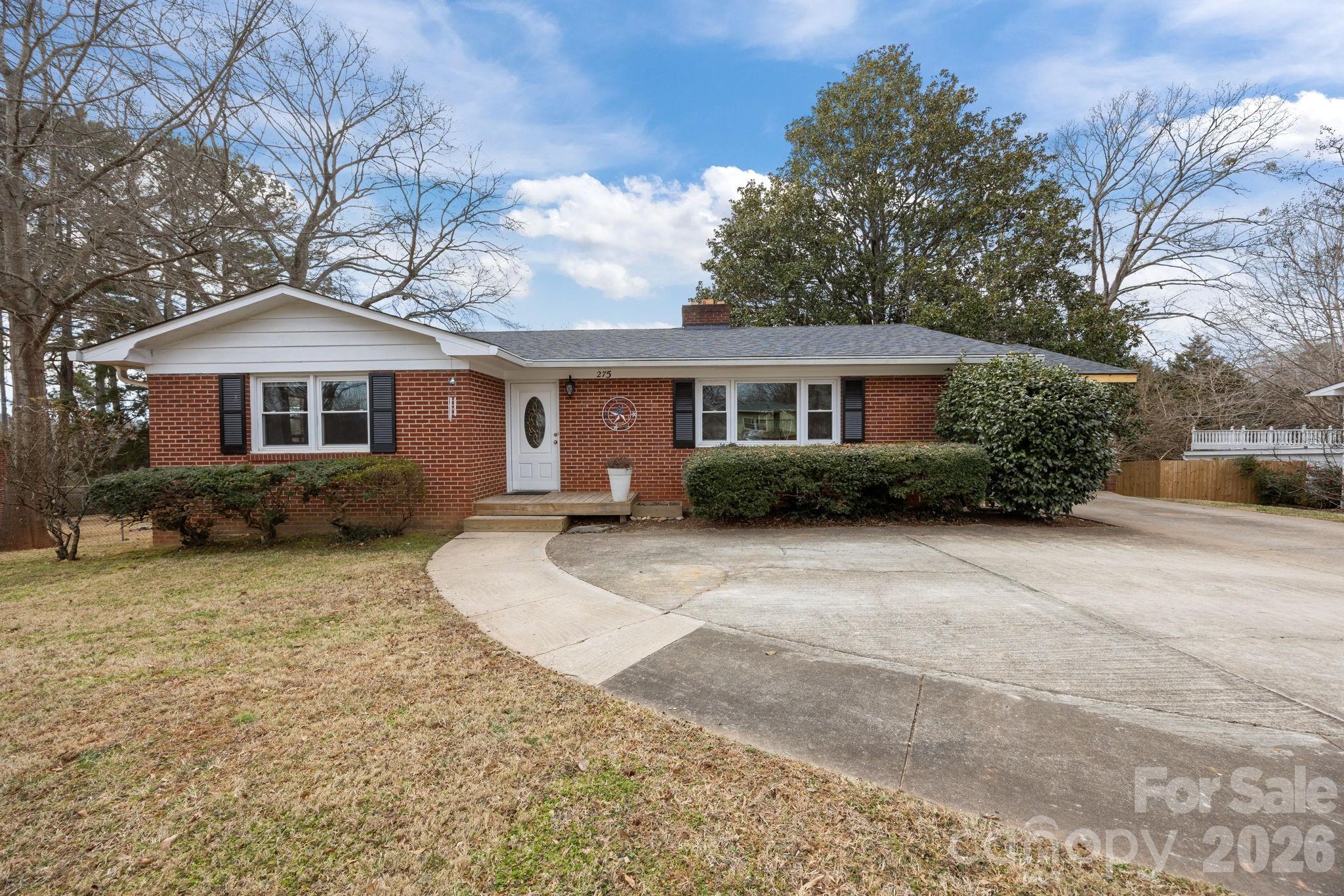 275 Tanner Street Property Photo 1