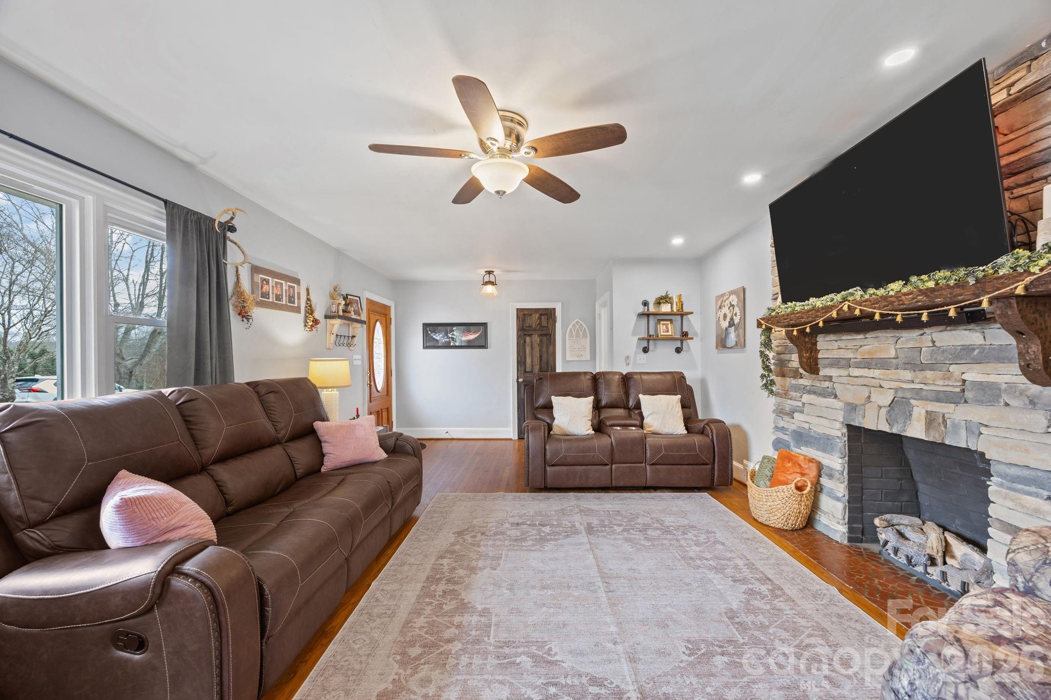 275 Tanner Street Property Photo 18