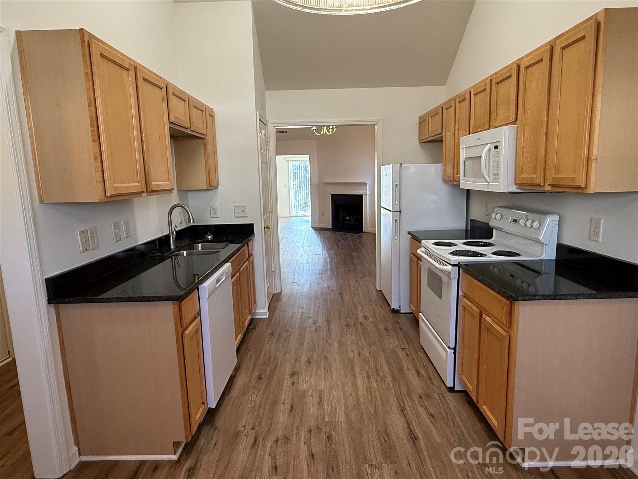 6319 Elliott Drive Property Photo 5