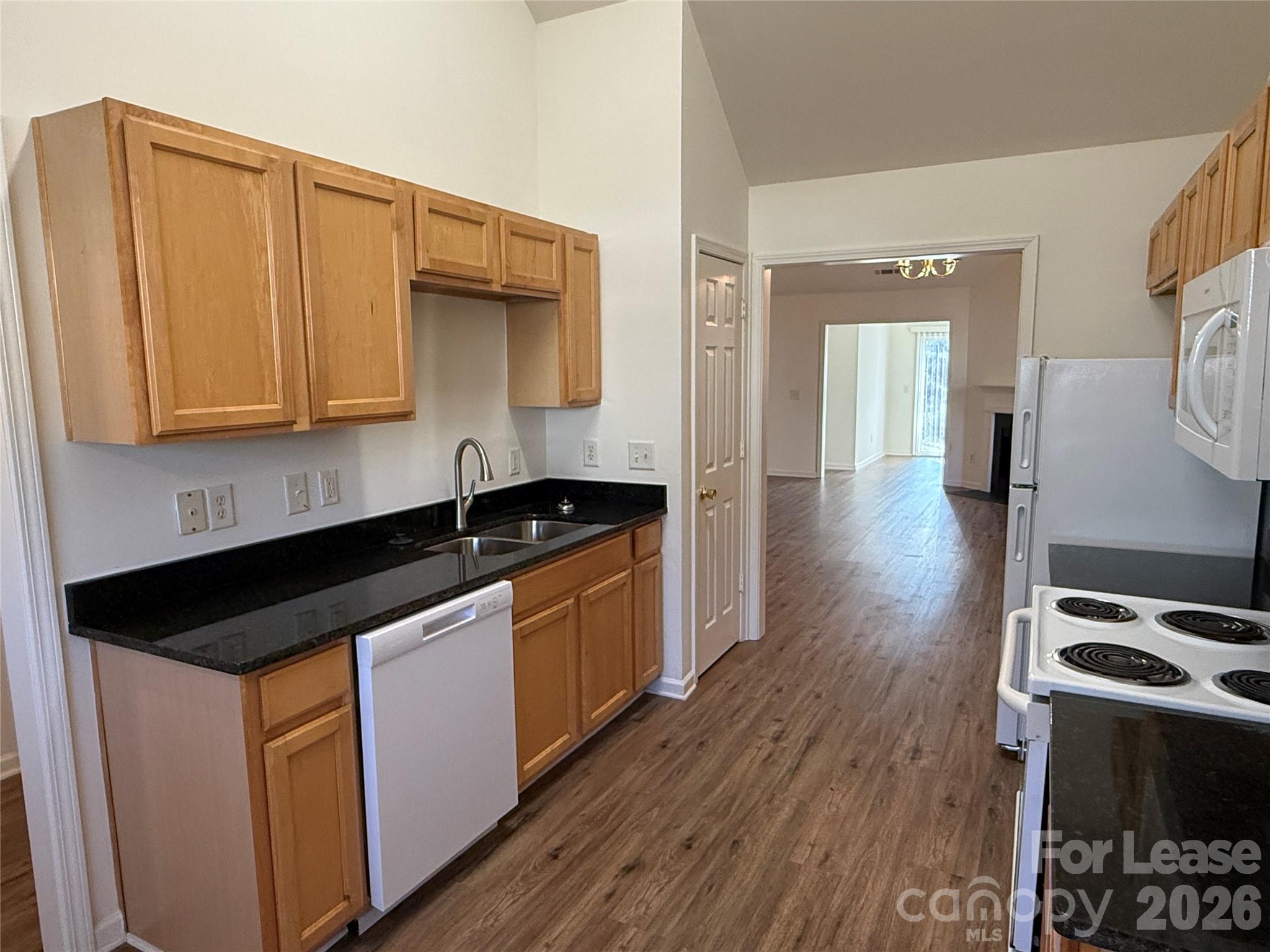 6319 Elliott Drive Property Photo 7