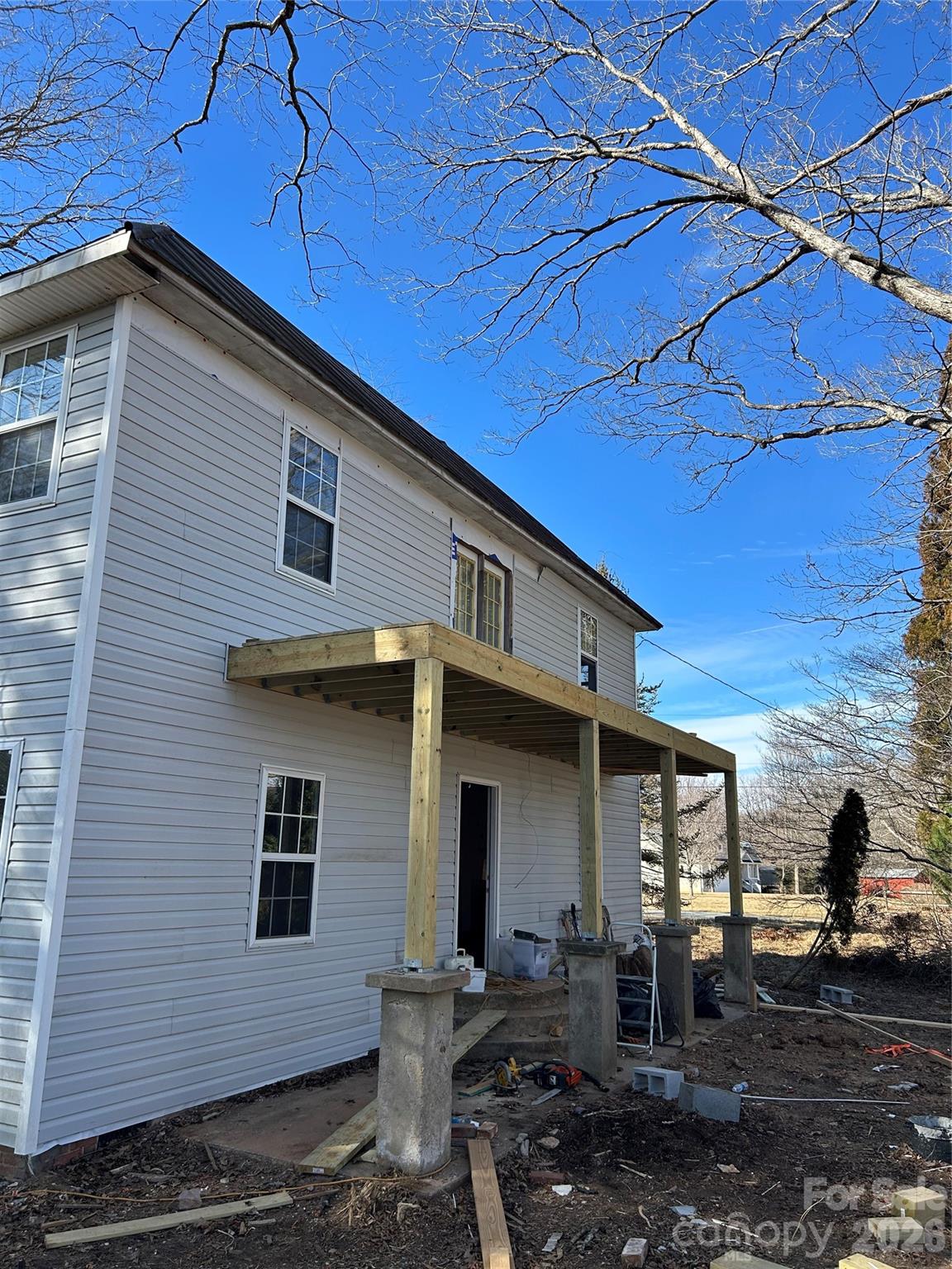 16 Mallory Lane Property Photo 2