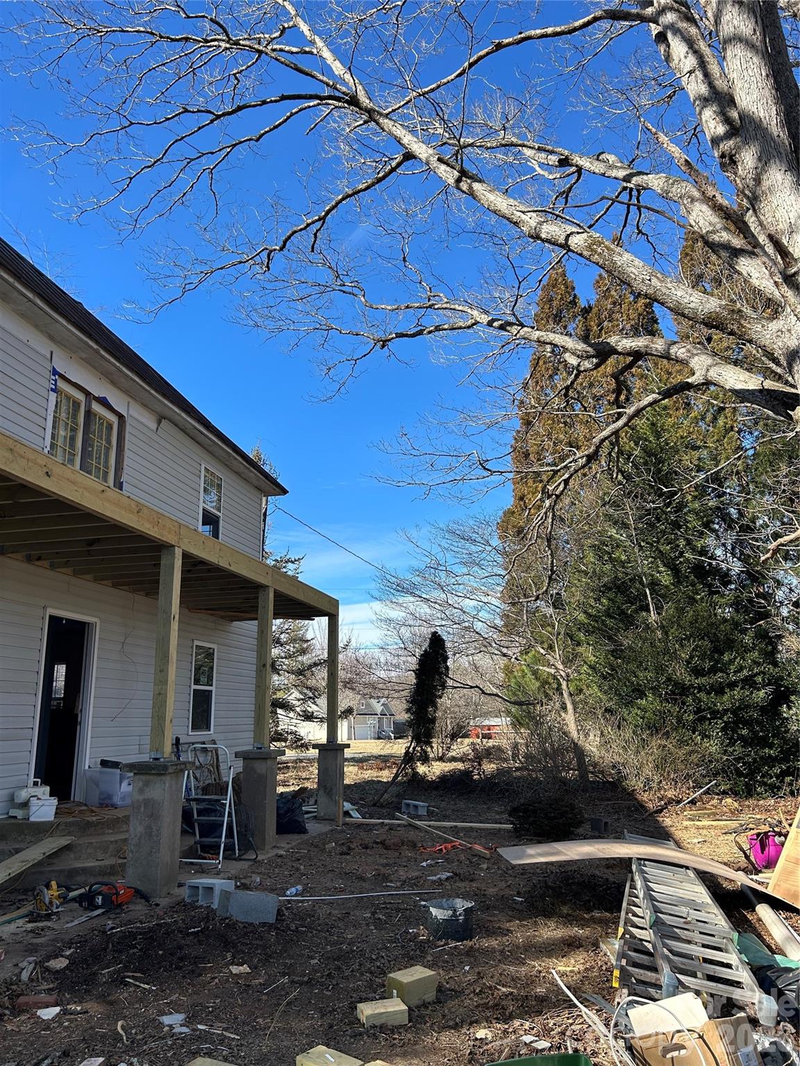 16 Mallory Lane Property Photo 3
