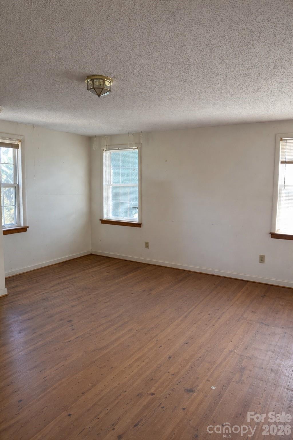 16 Mallory Lane Property Photo 13