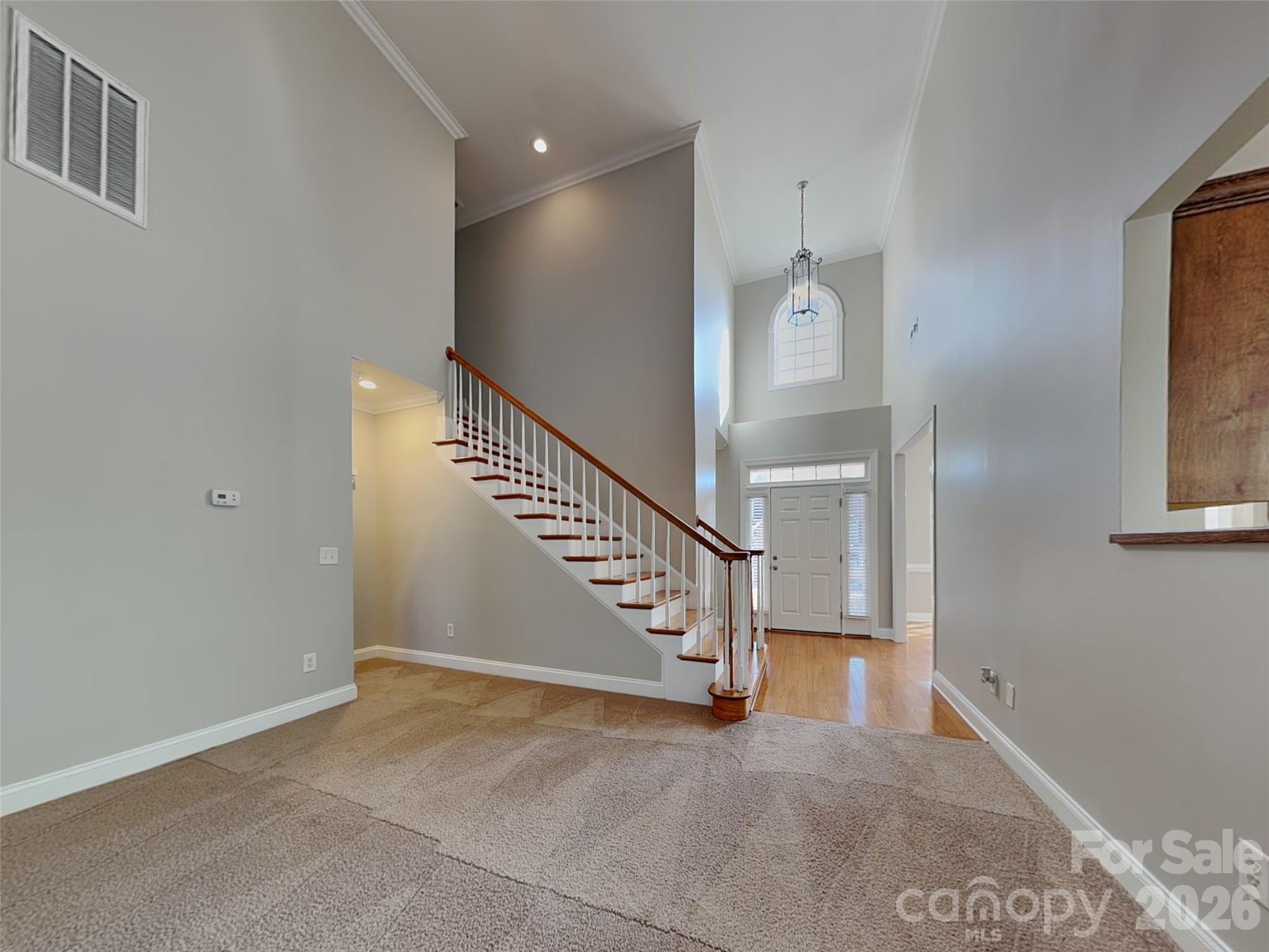 2562 Firethorn Court Property Photo 4
