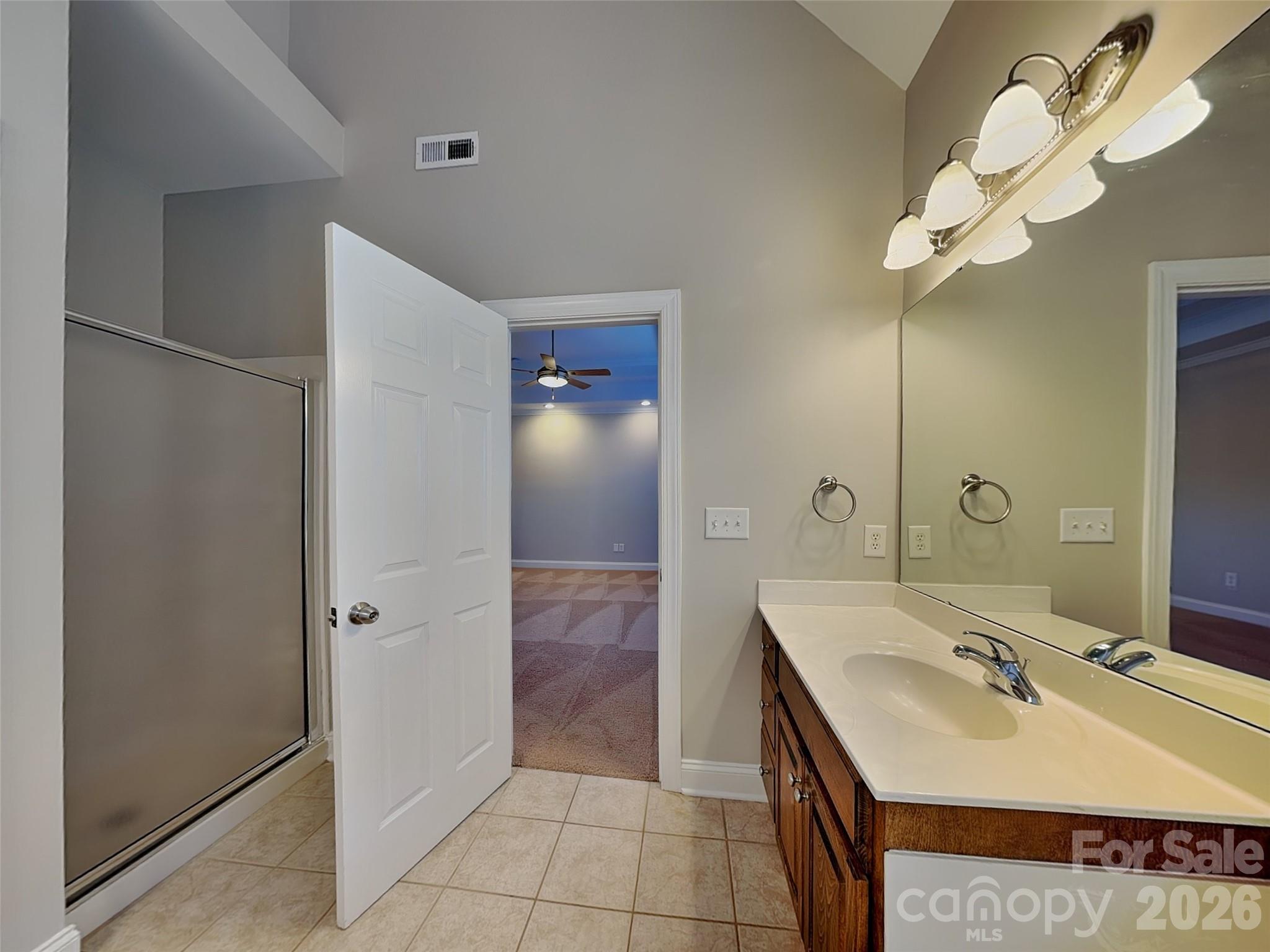 2562 Firethorn Court Property Photo 14