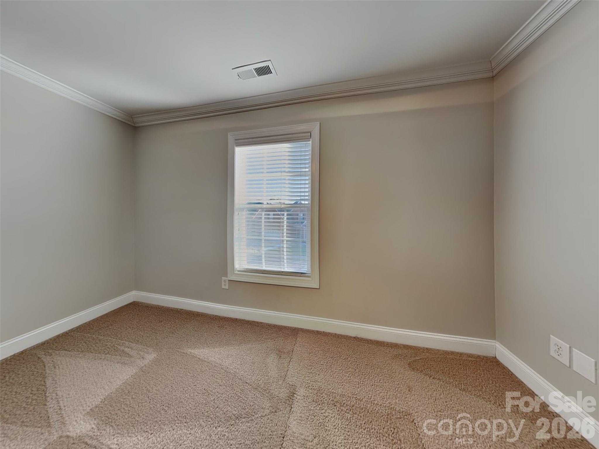 2562 Firethorn Court Property Photo 15