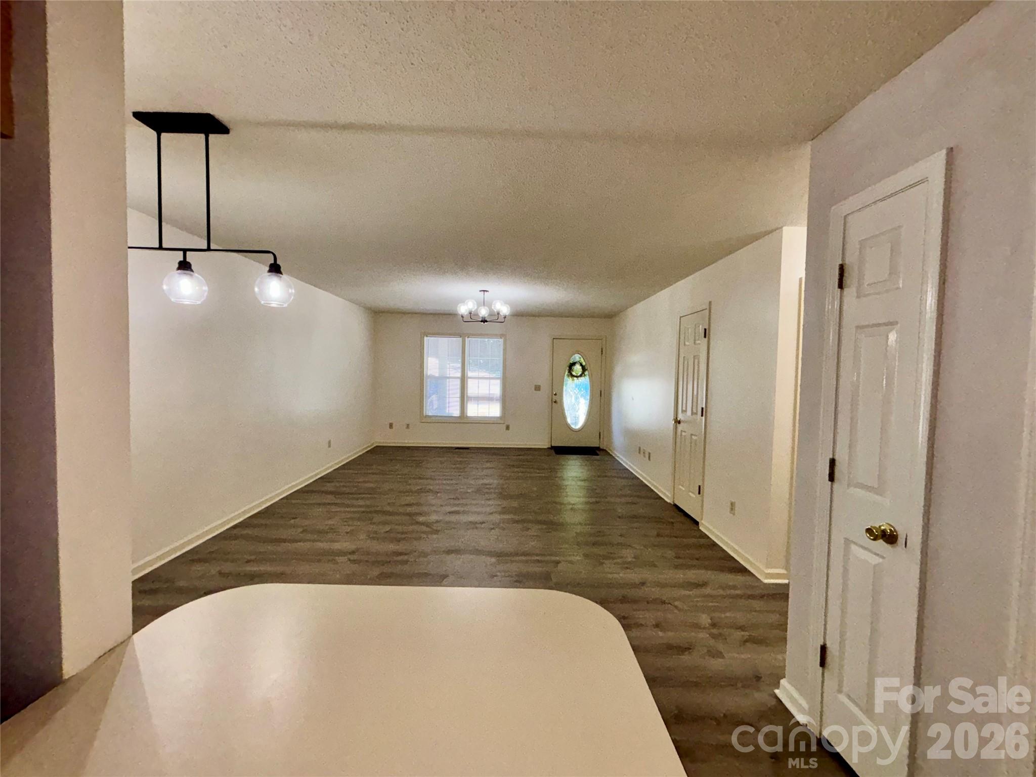 160 Whispering Pines Drive Property Photo 8