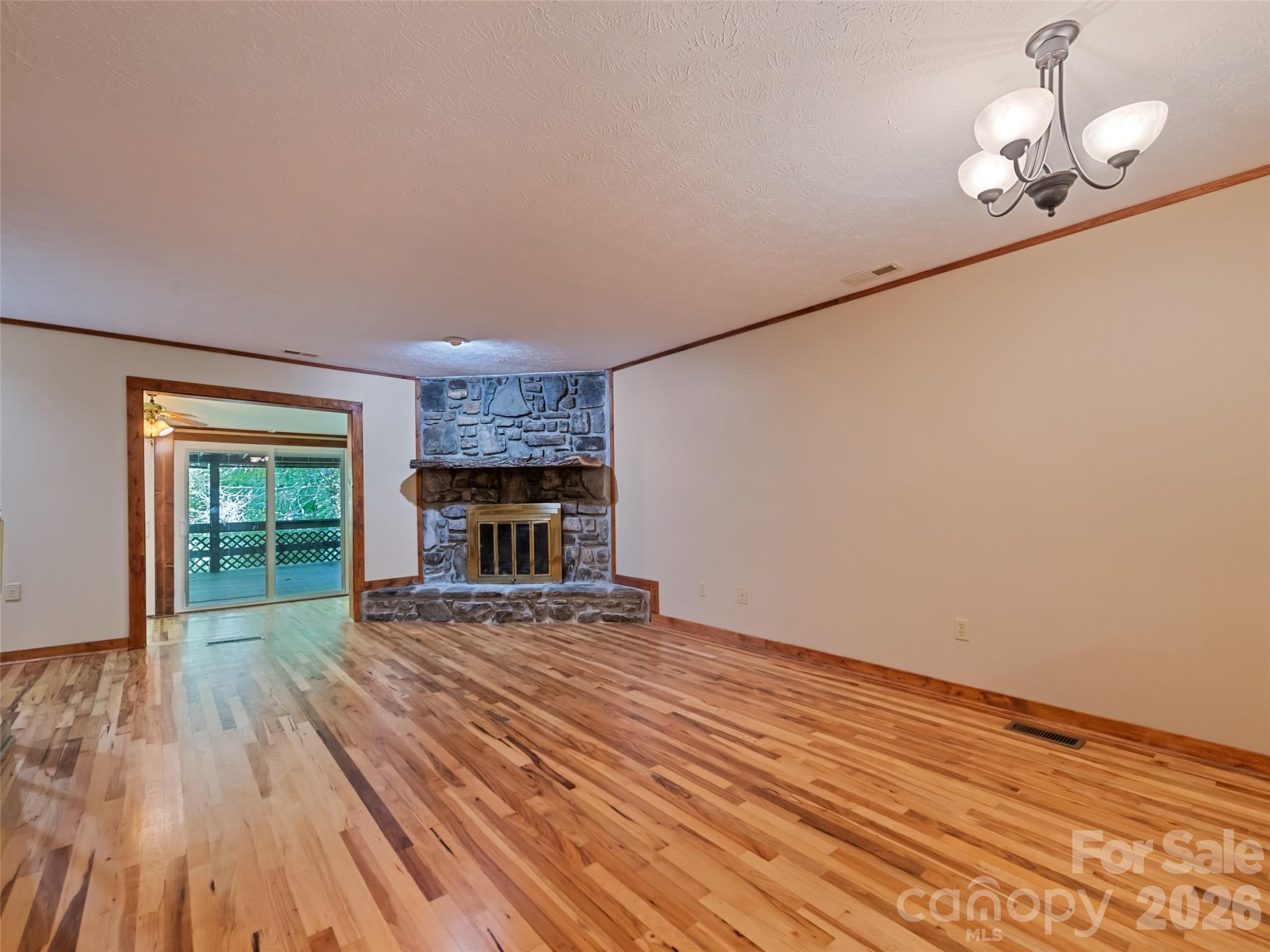 36 Mulberry Lane Property Photo 8
