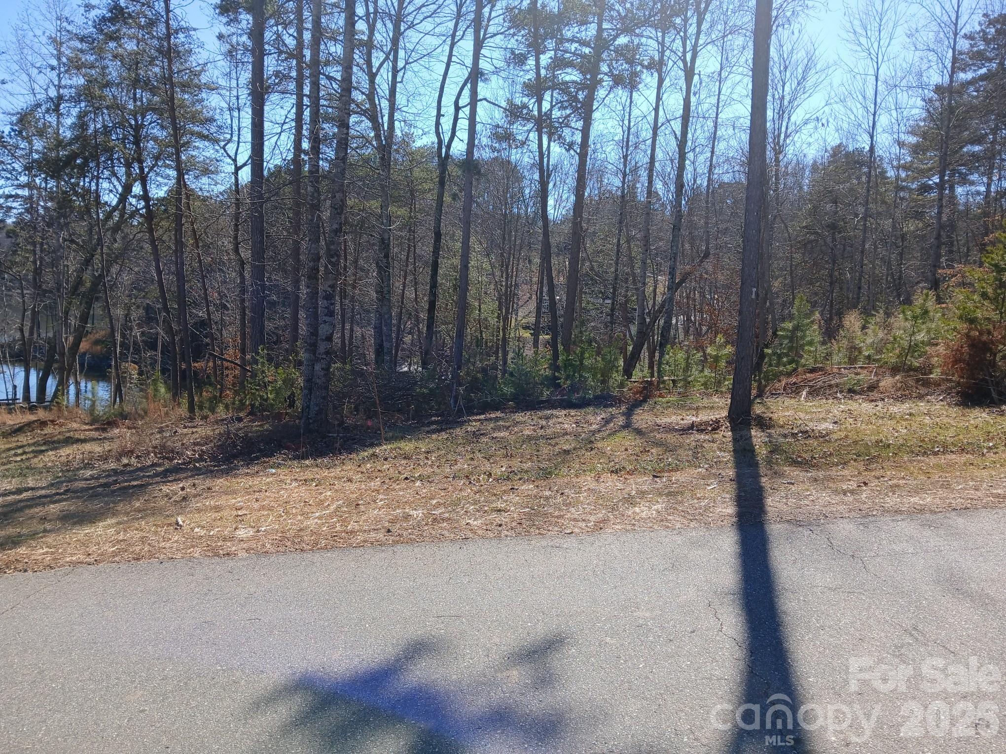 5747 Lake Pointe Drive Property Photo 11