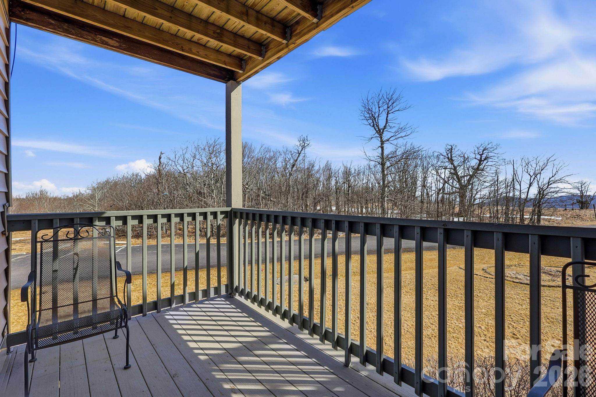 301 Pinnacle Inn Road 4208 Property Photo 2