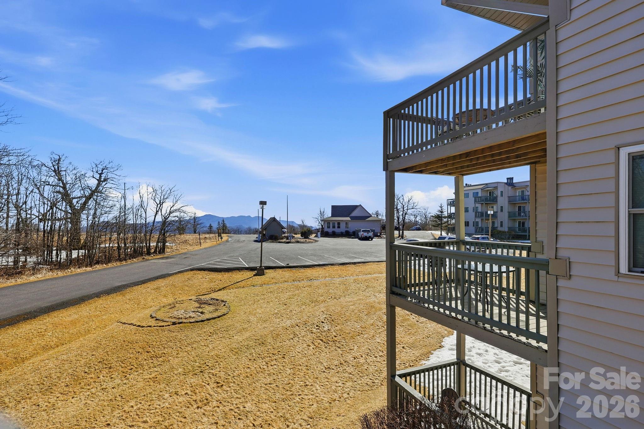301 Pinnacle Inn Road 4208 Property Photo 15