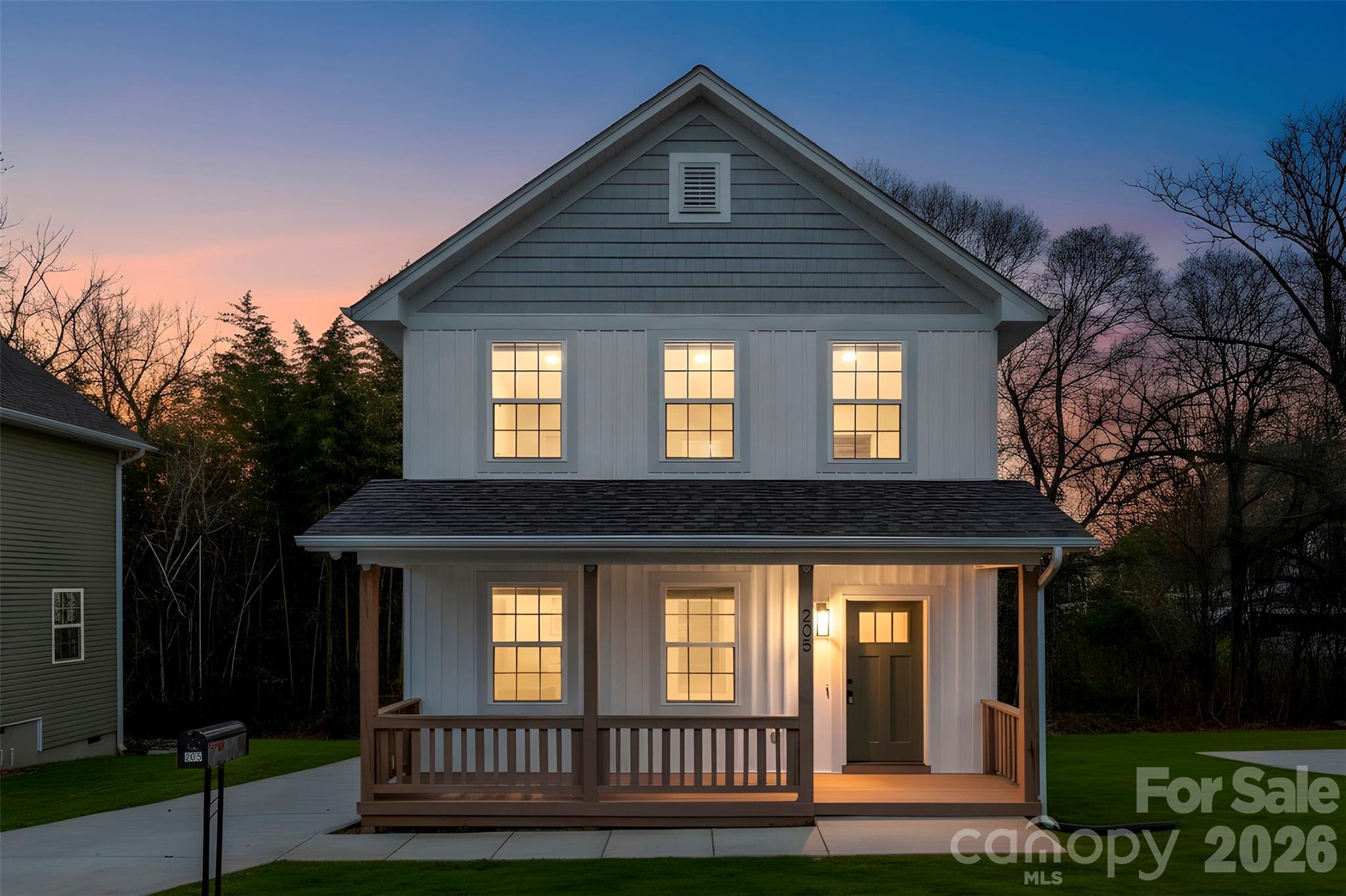 205 Putnam Street Property Photo 1