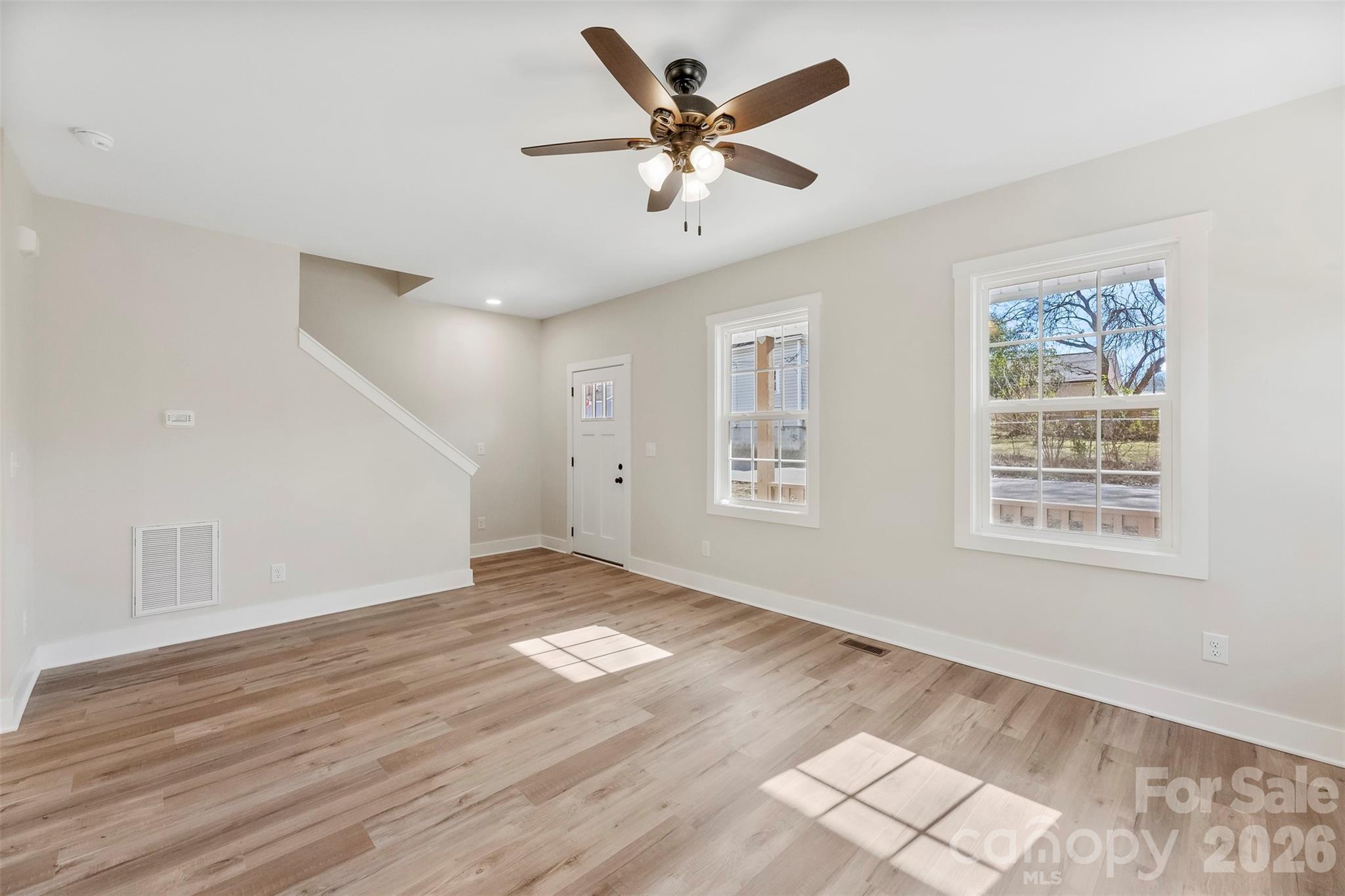 205 Putnam Street Property Photo 7