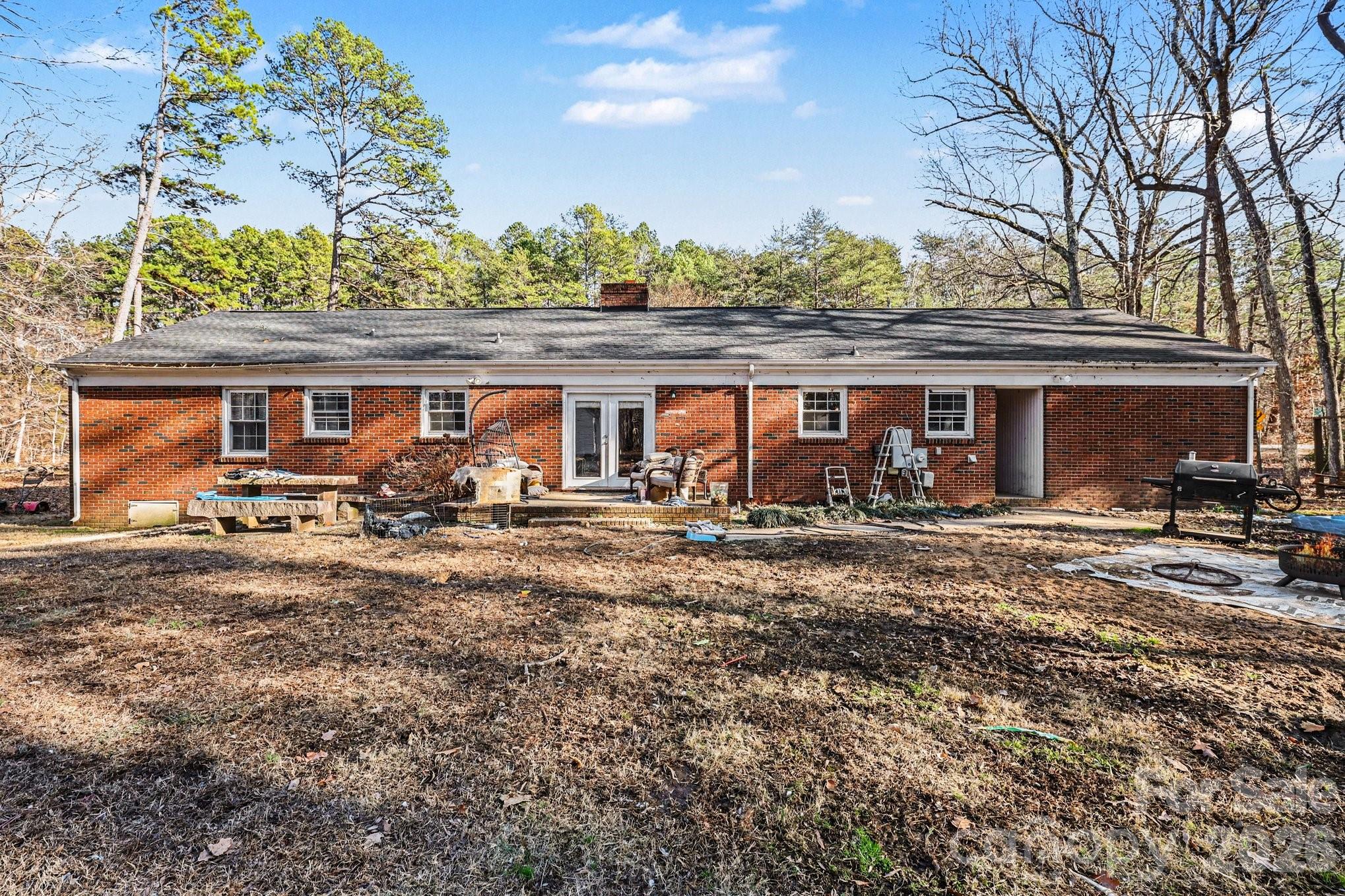 1270 Earnhardt Road Property Photo 16