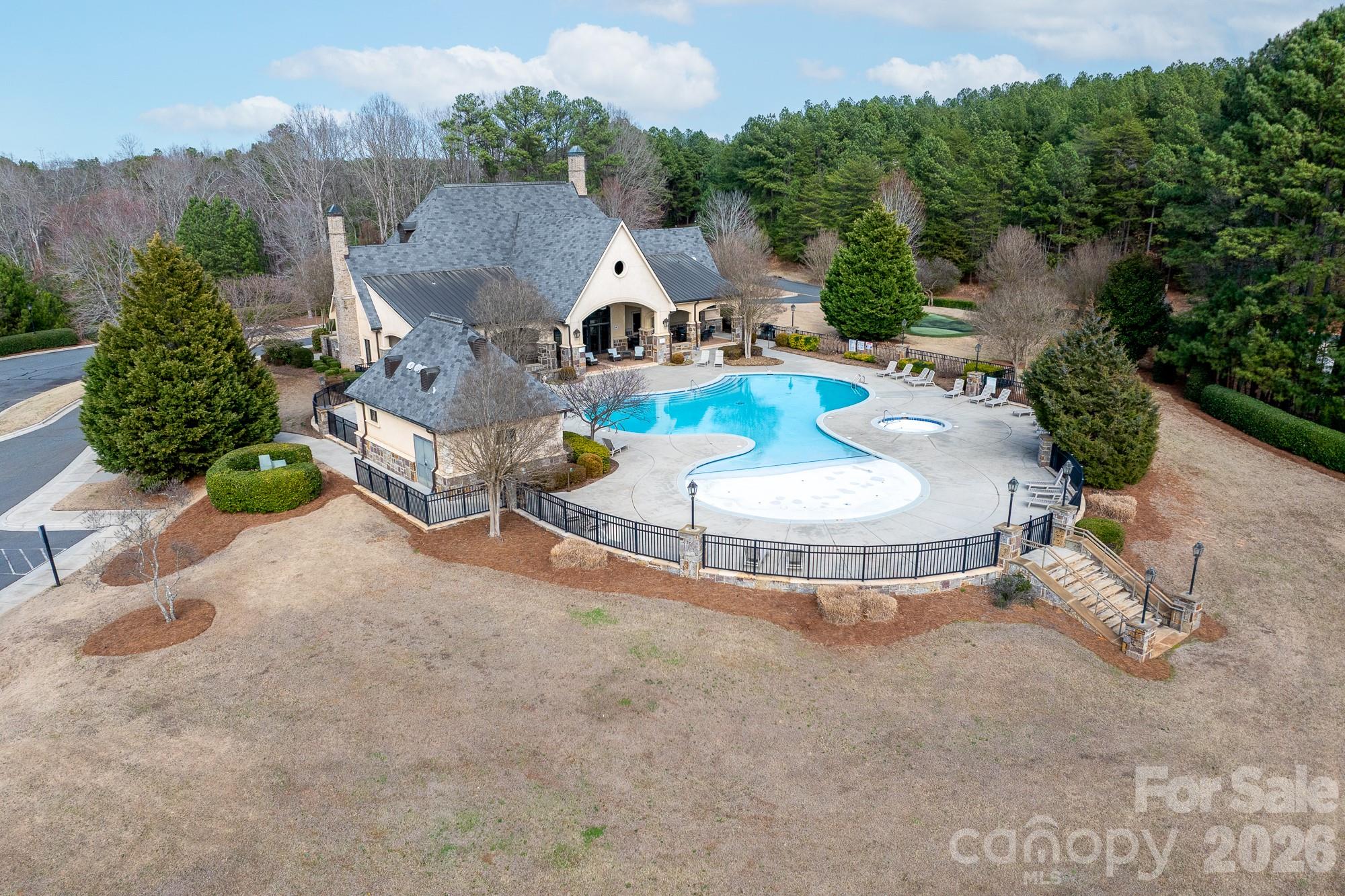 4012 Beechwood Spring Lane Property Photo 12