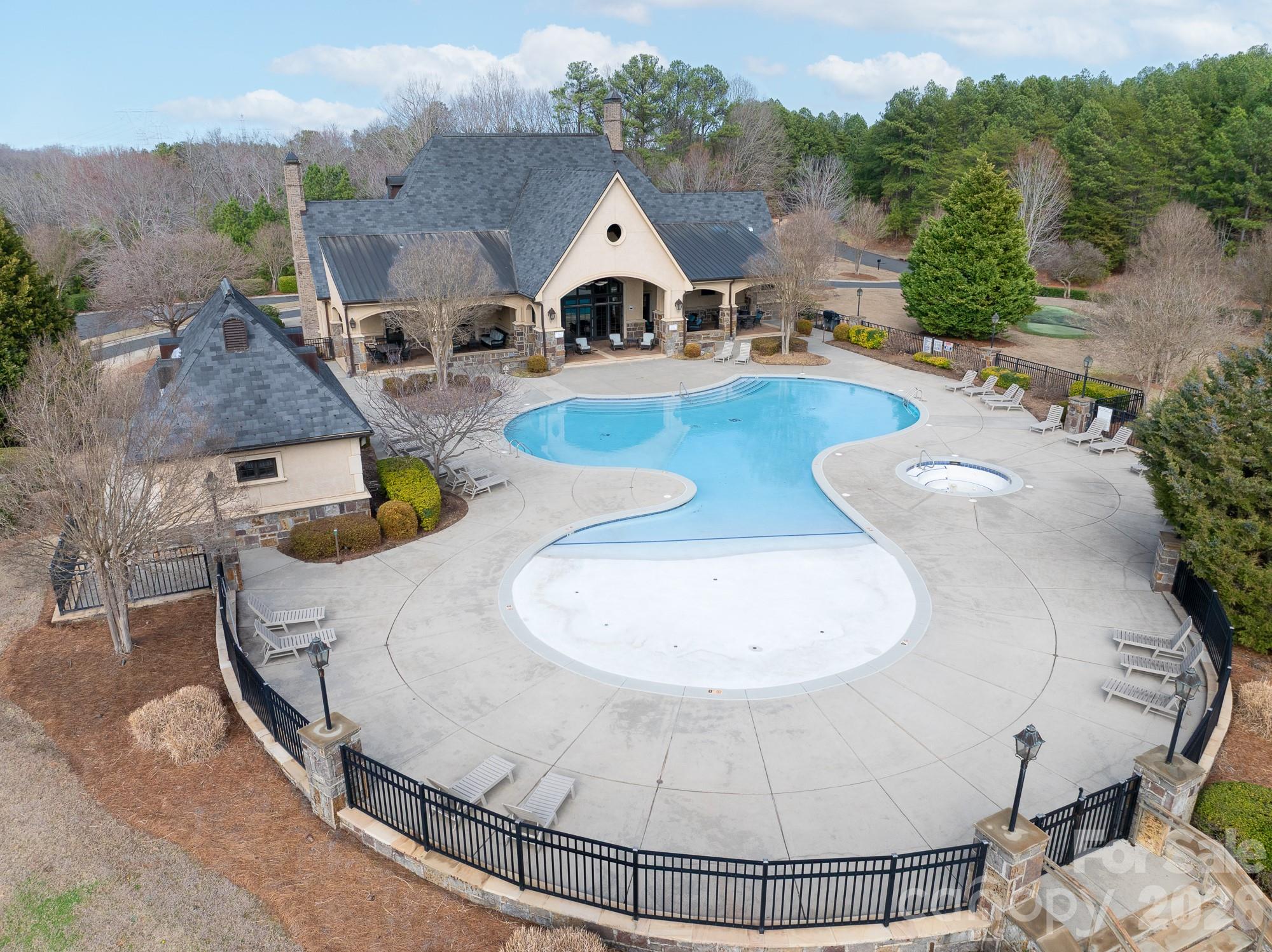 4012 Beechwood Spring Lane Property Photo 13