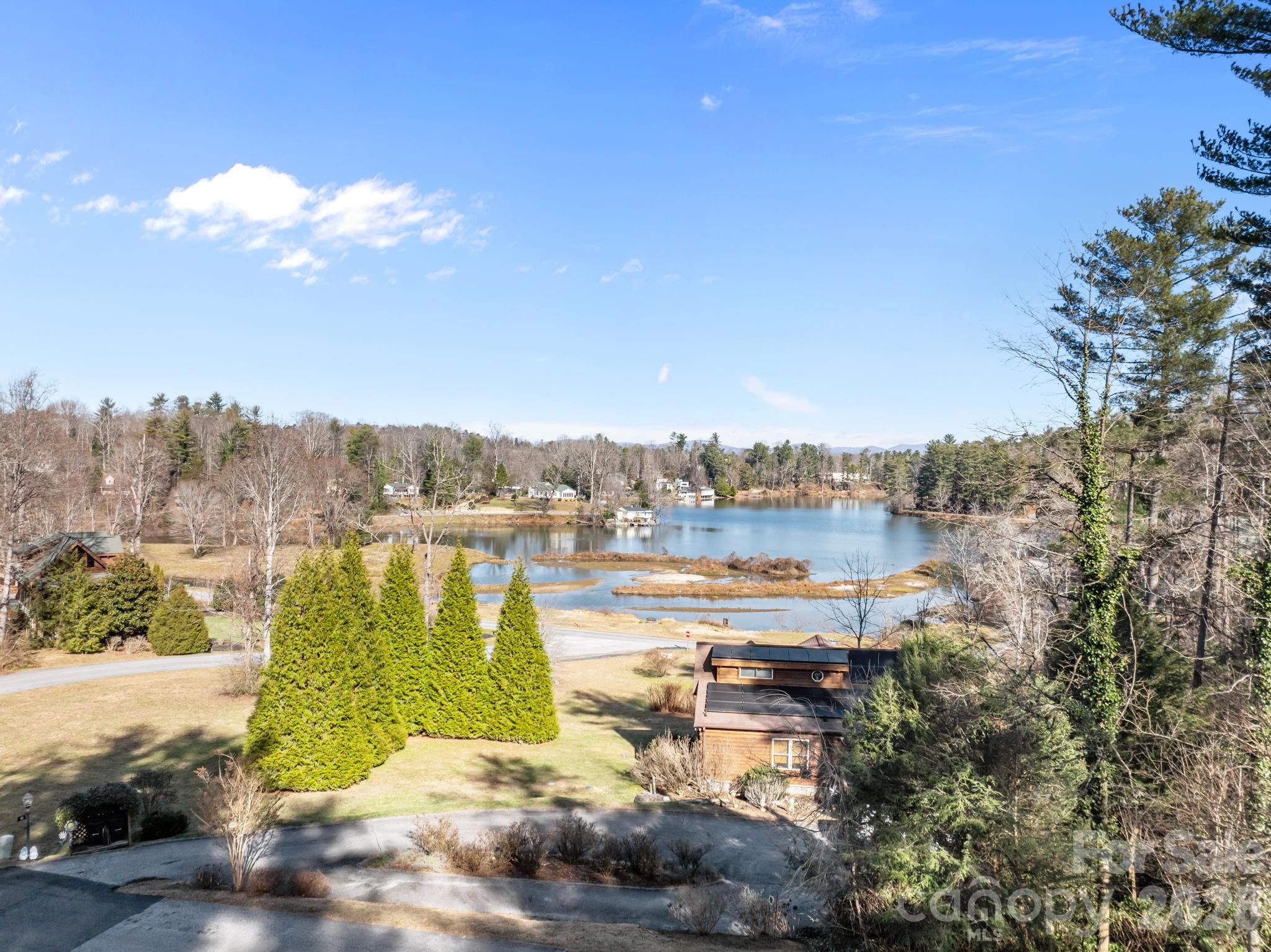 114 Oscelake Way Property Photo 1