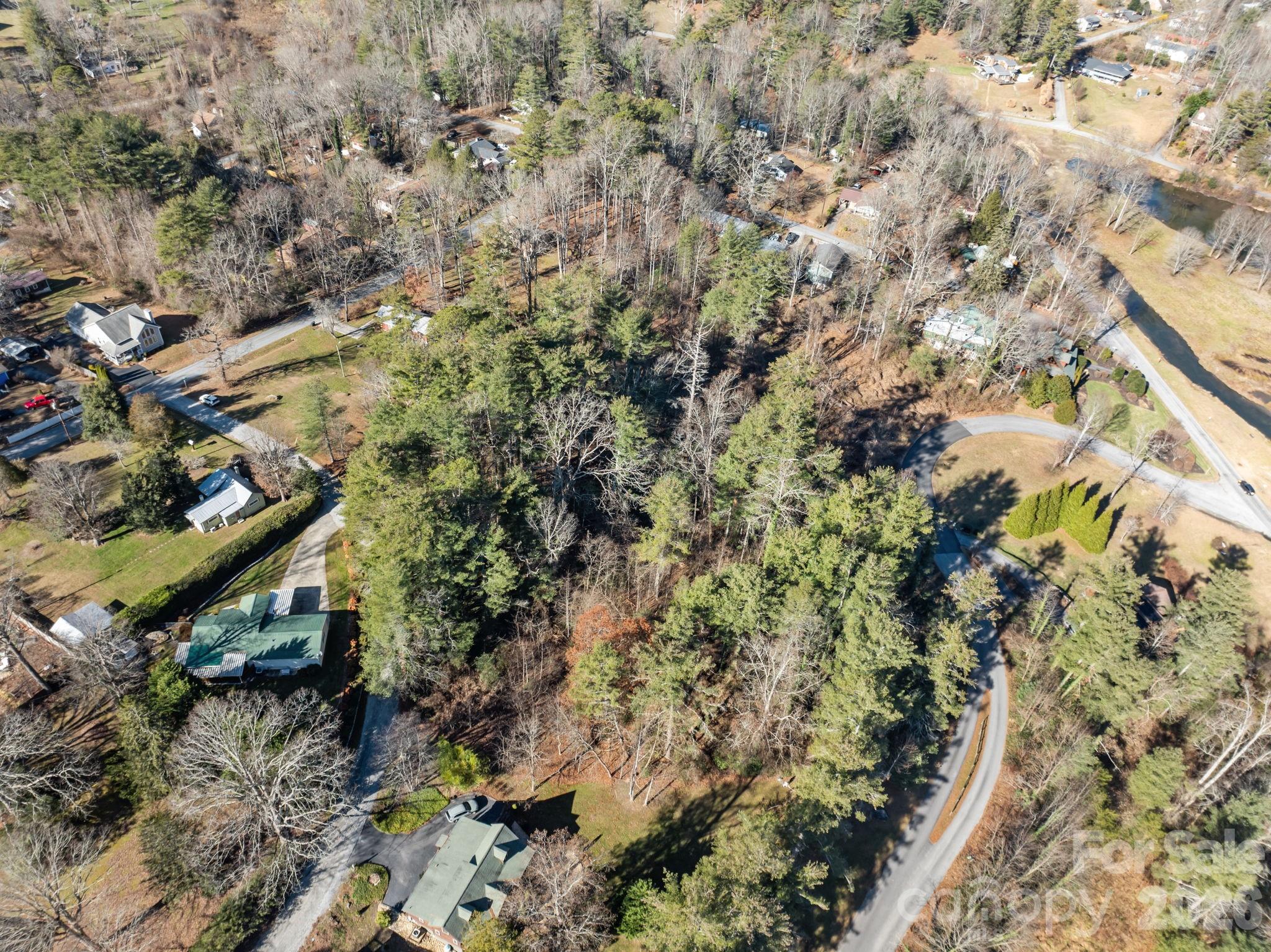 114 Oscelake Way Property Photo 4