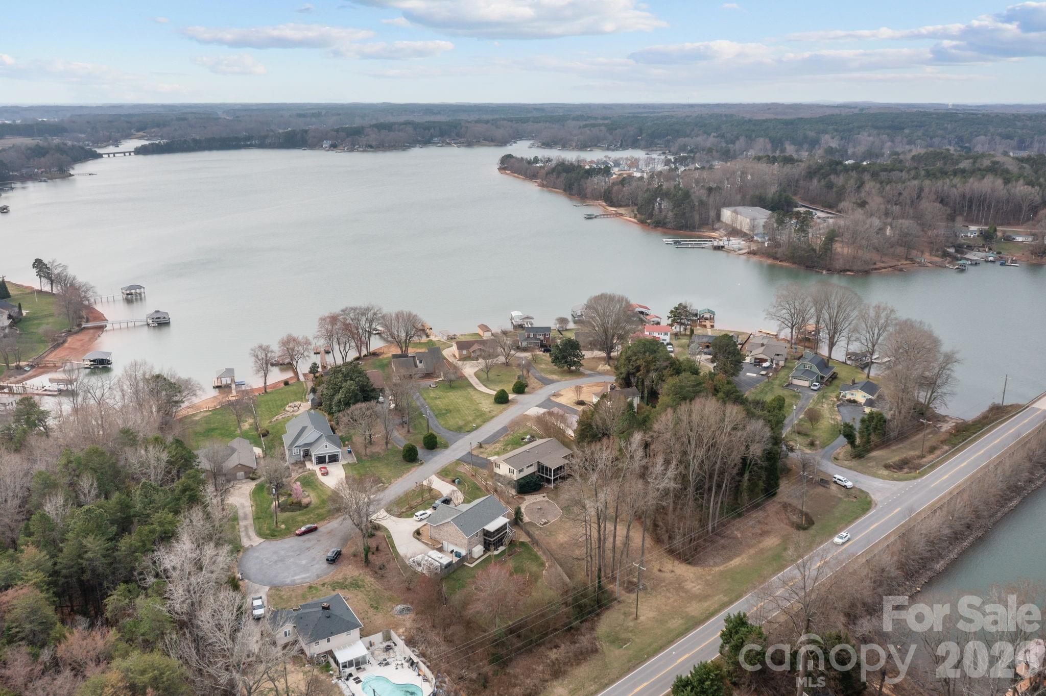 4278 Harbor Lane Property Photo 7