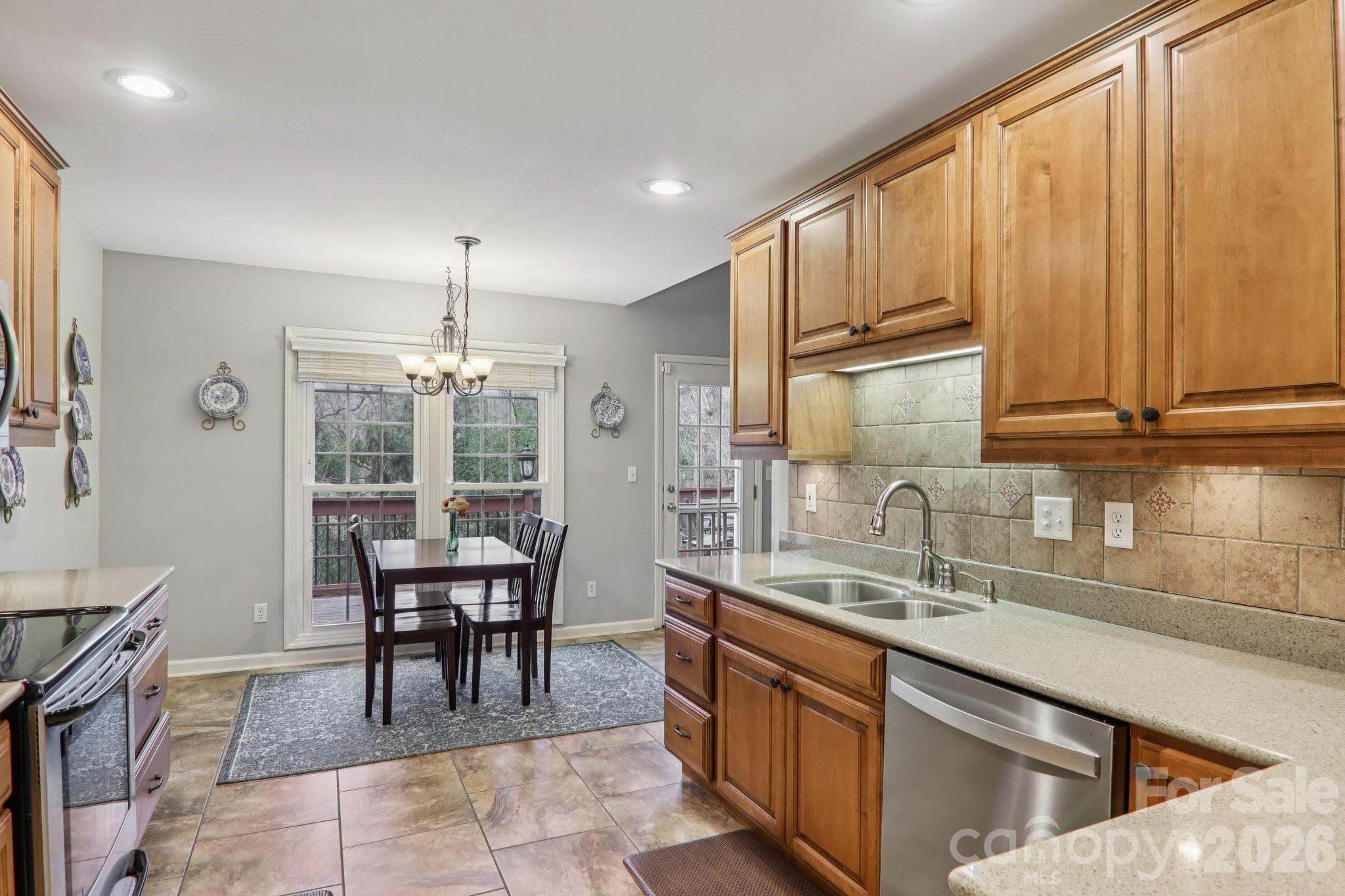 741 Zelda Court Property Photo 17