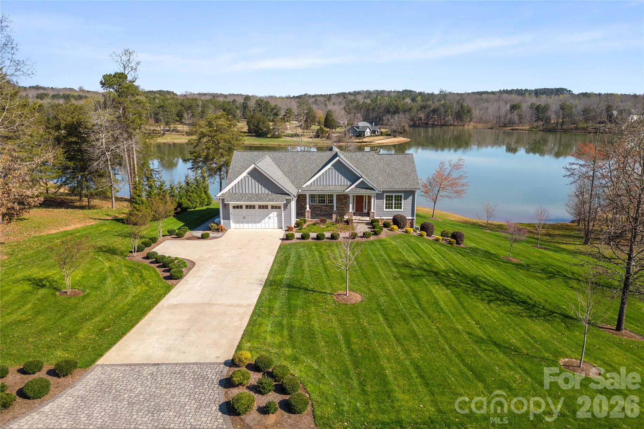 490 Mapleton Lane Property Photo 2