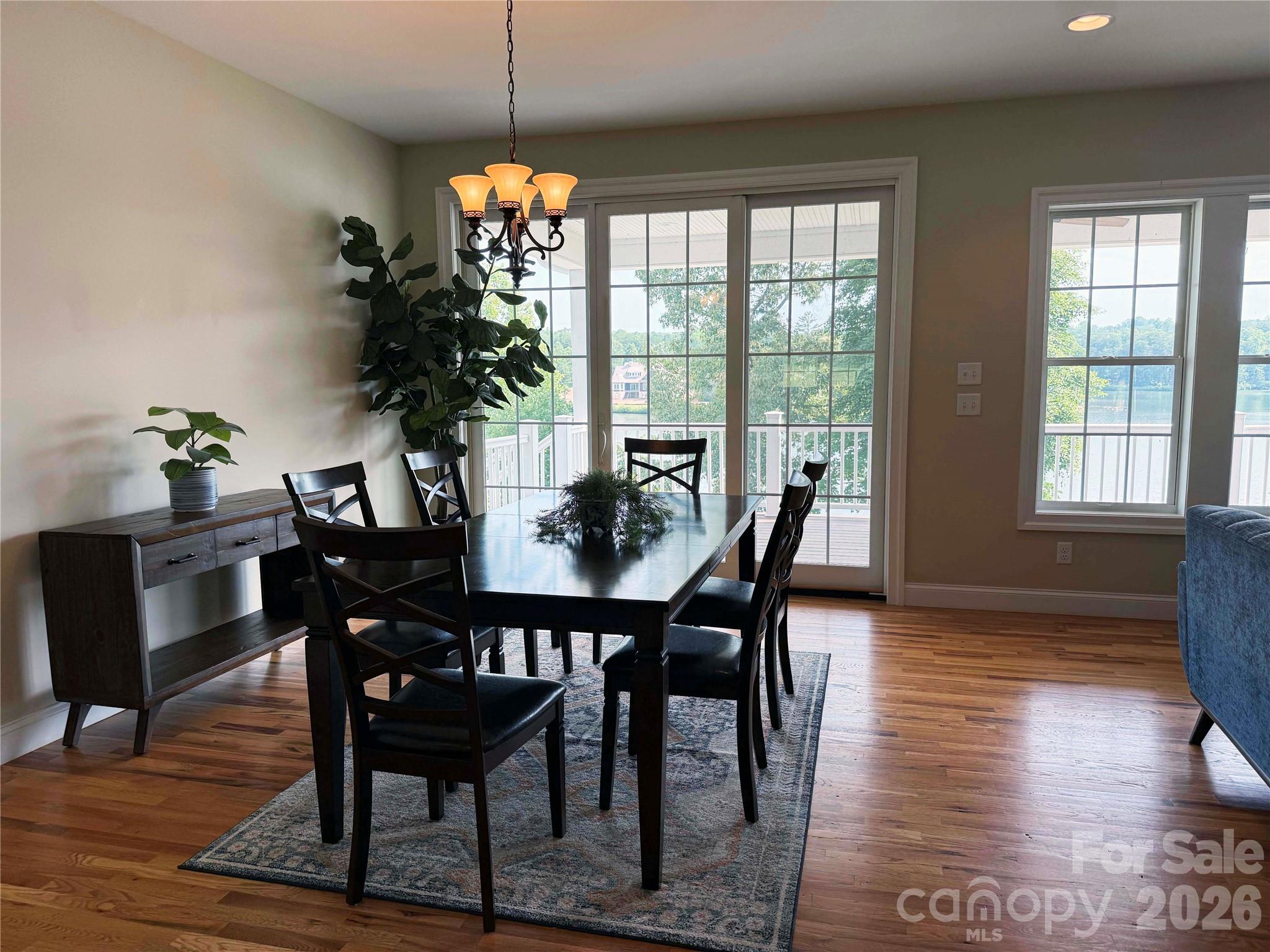 490 Mapleton Lane Property Photo 12