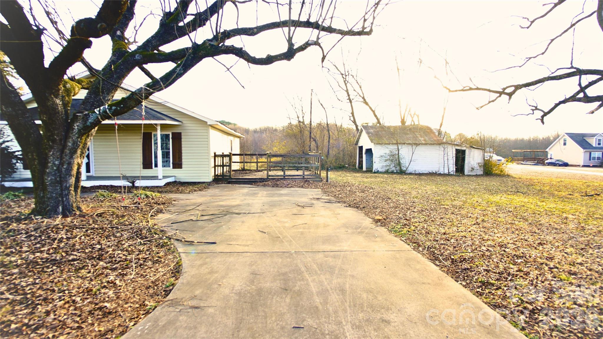 211 Webb Farm Road Property Photo 2