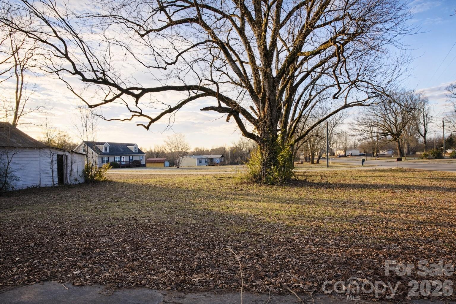 211 Webb Farm Road Property Photo 3