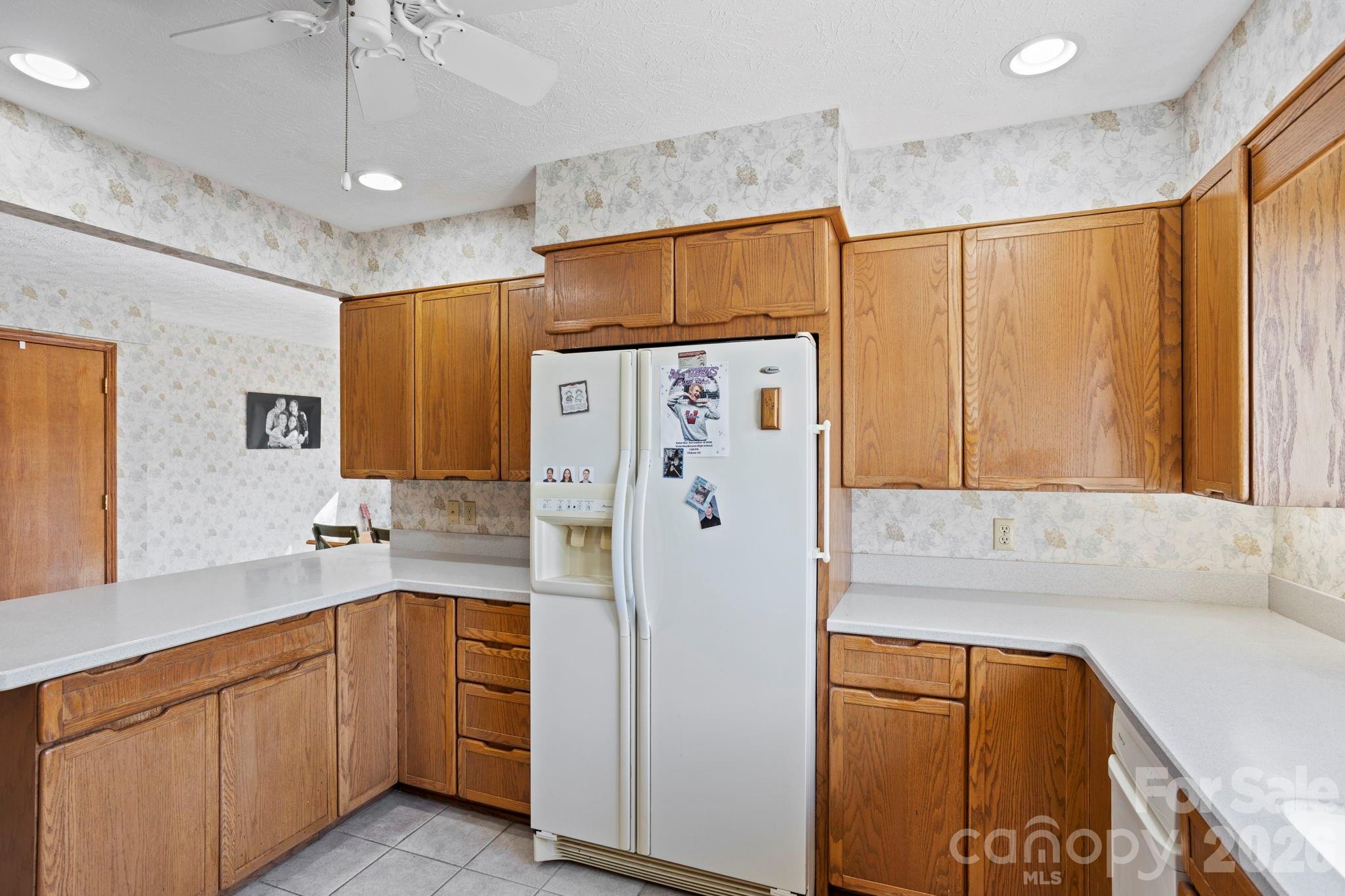 404 W Browning Road Property Photo 12