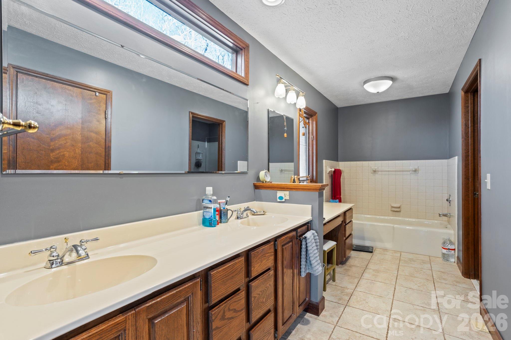 404 W Browning Road Property Photo 18