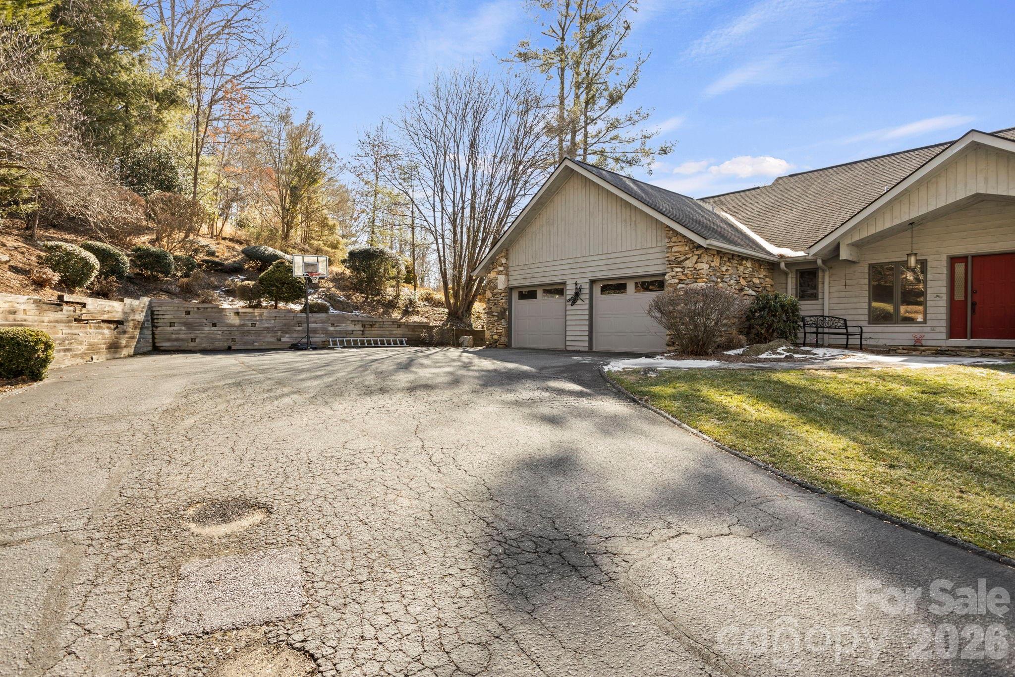 404 W Browning Road Property Photo 44