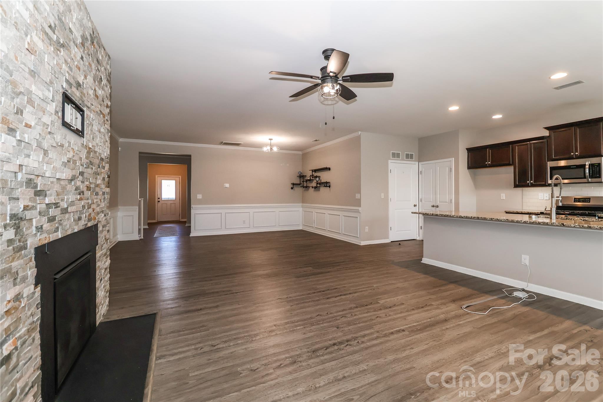 180 N Cromwell Drive Property Photo 16