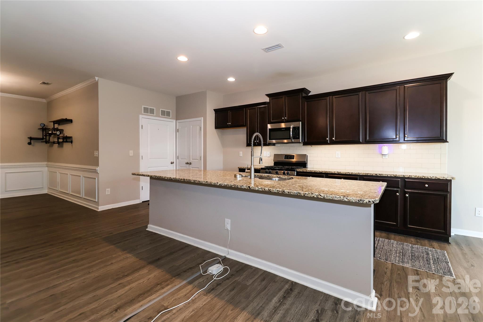 180 N Cromwell Drive Property Photo 17