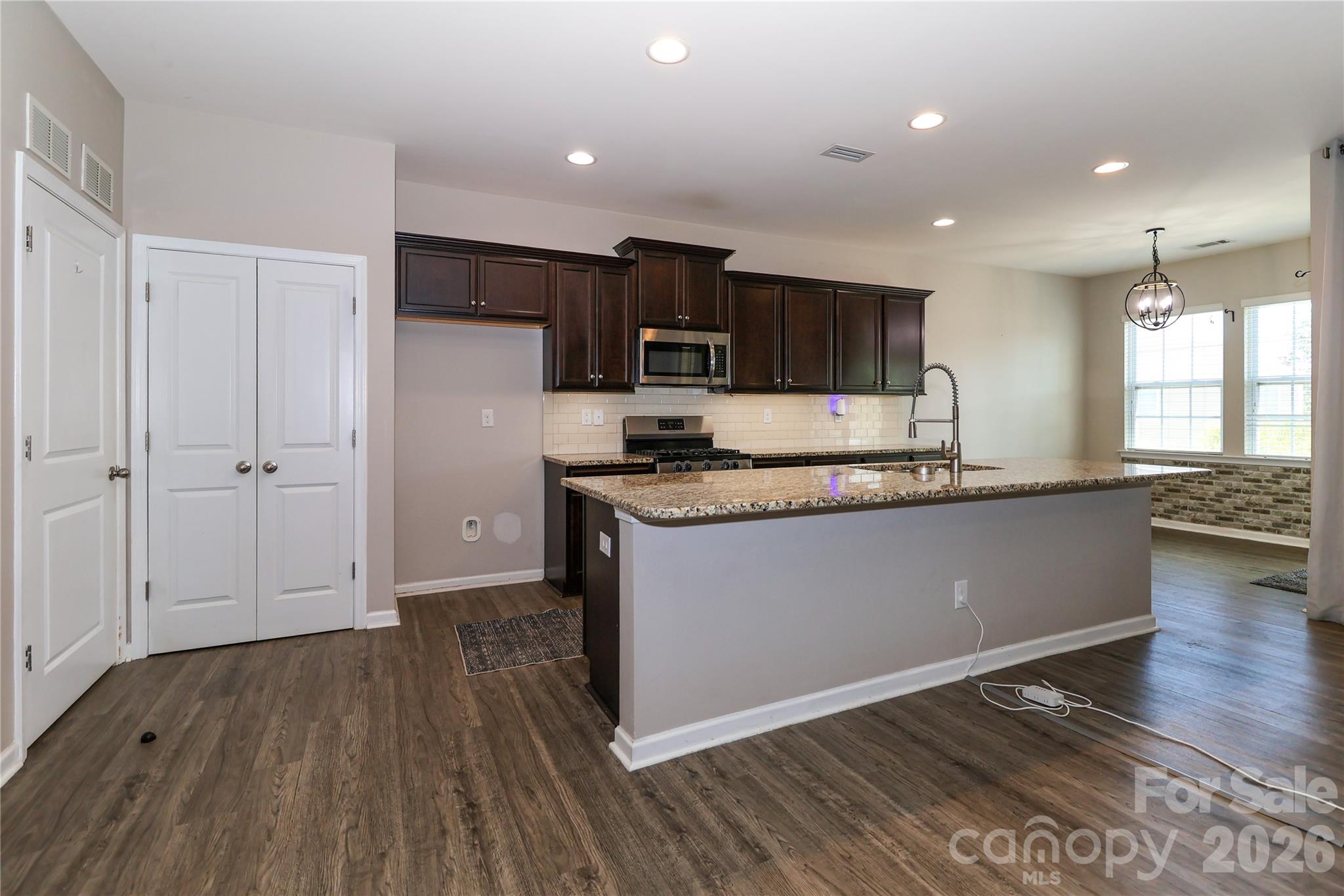 180 N Cromwell Drive Property Photo 18
