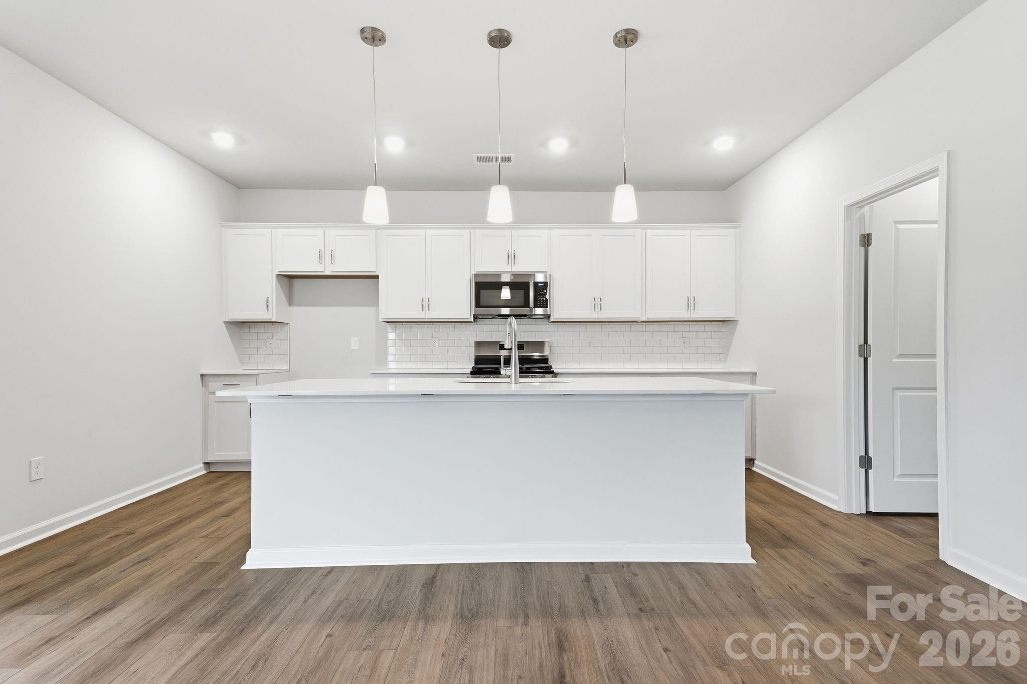 204 Rodeo Drive 26 Property Photo 5