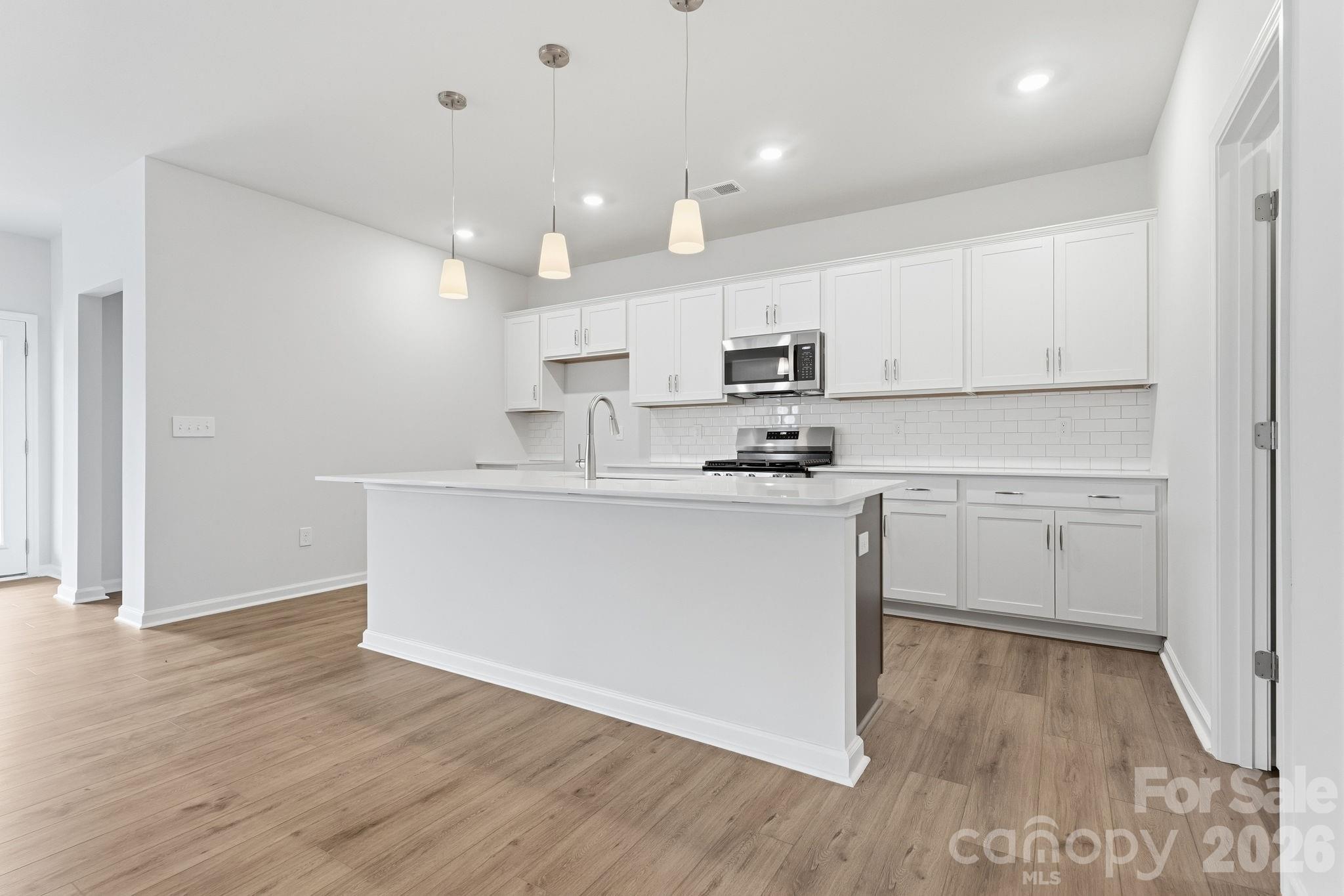 204 Rodeo Drive 26 Property Photo 6