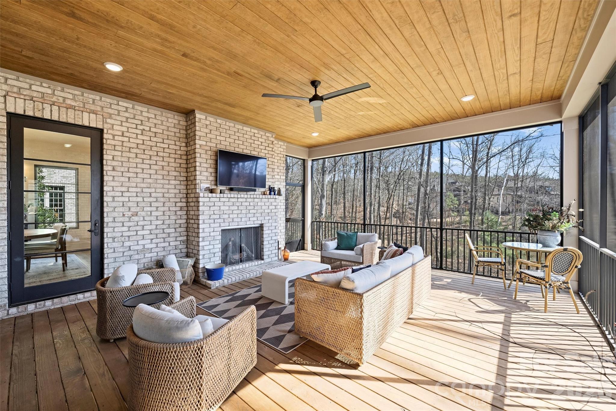 1521 Reflection Pointe Boulevard Property Photo 39