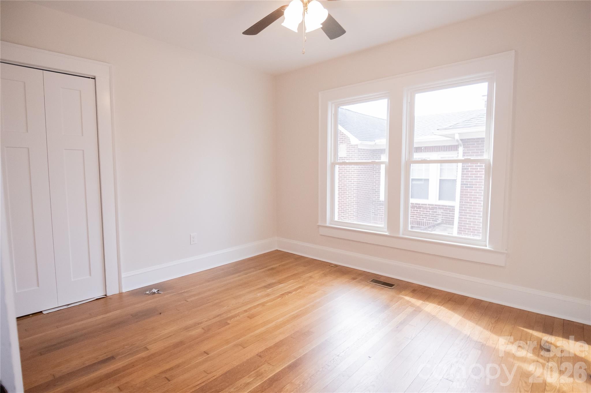 430 N Green Street Property Photo 14