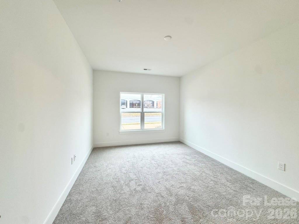 175 W Black Street 309 Property Photo 6