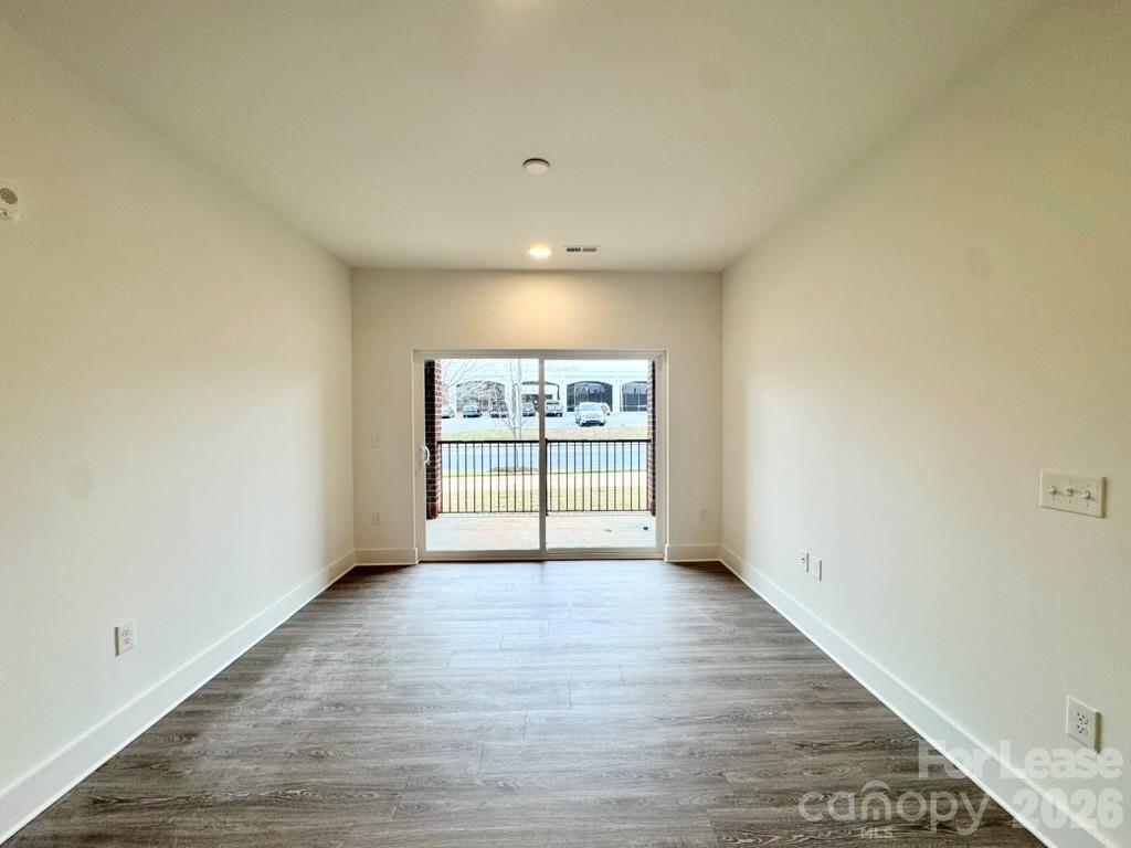 175 W Black Street 309 Property Photo 14