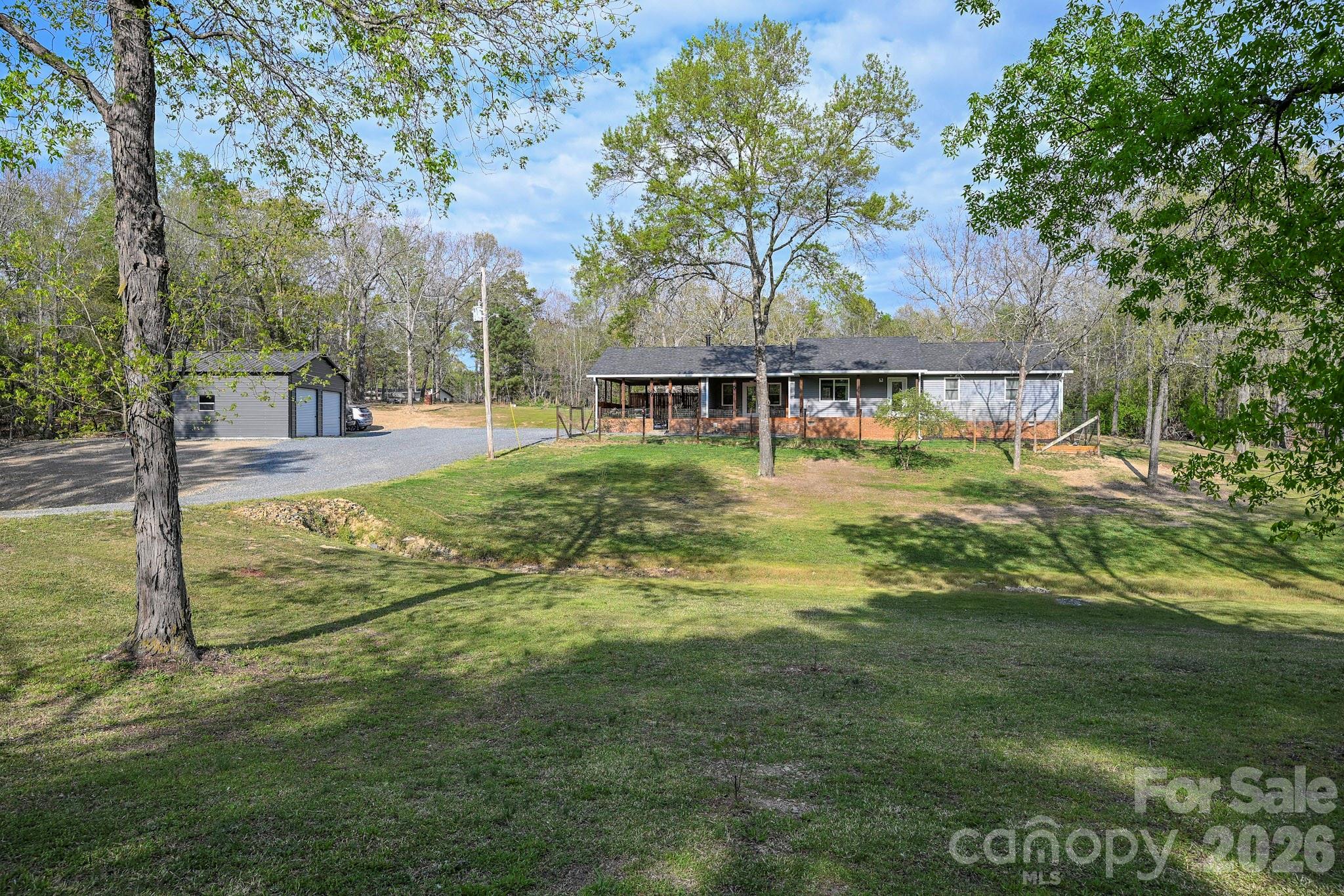 1925 Sojourn Road Property Photo 2
