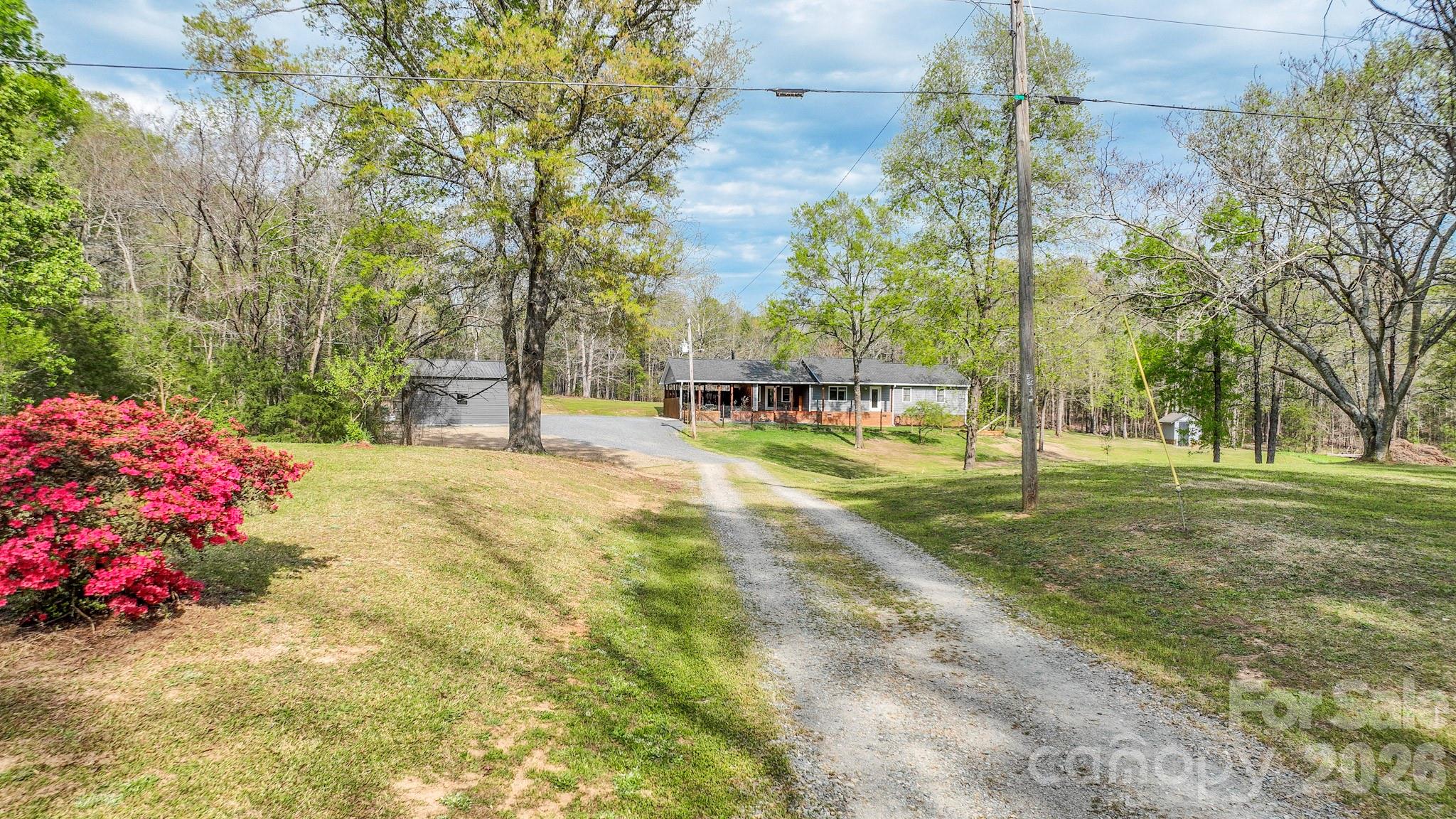 1925 Sojourn Road Property Photo 3