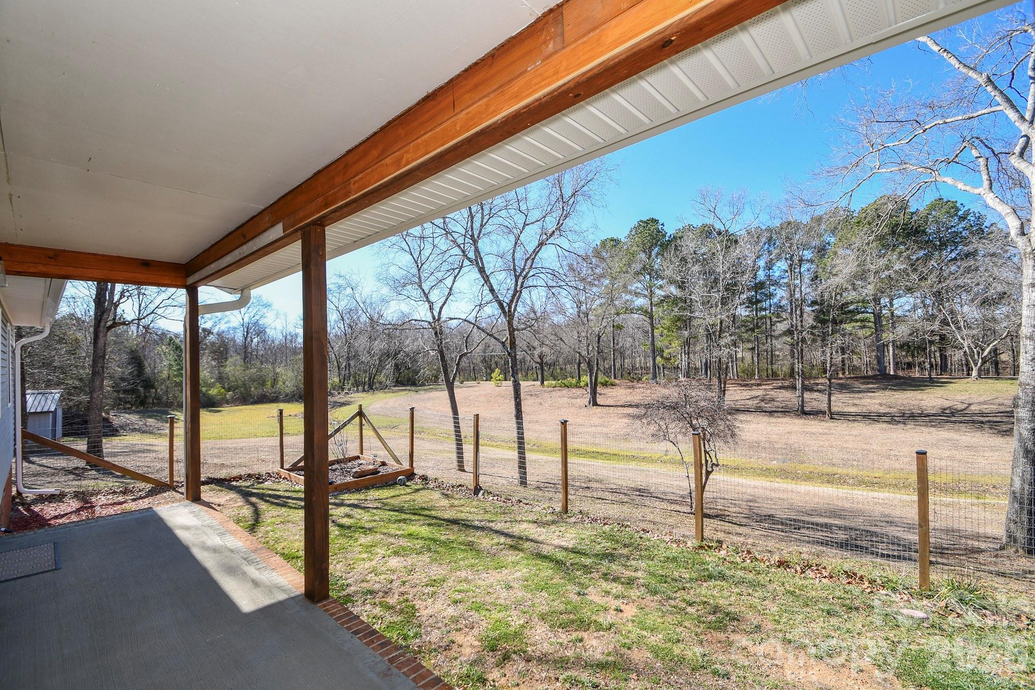 1925 Sojourn Road Property Photo 21