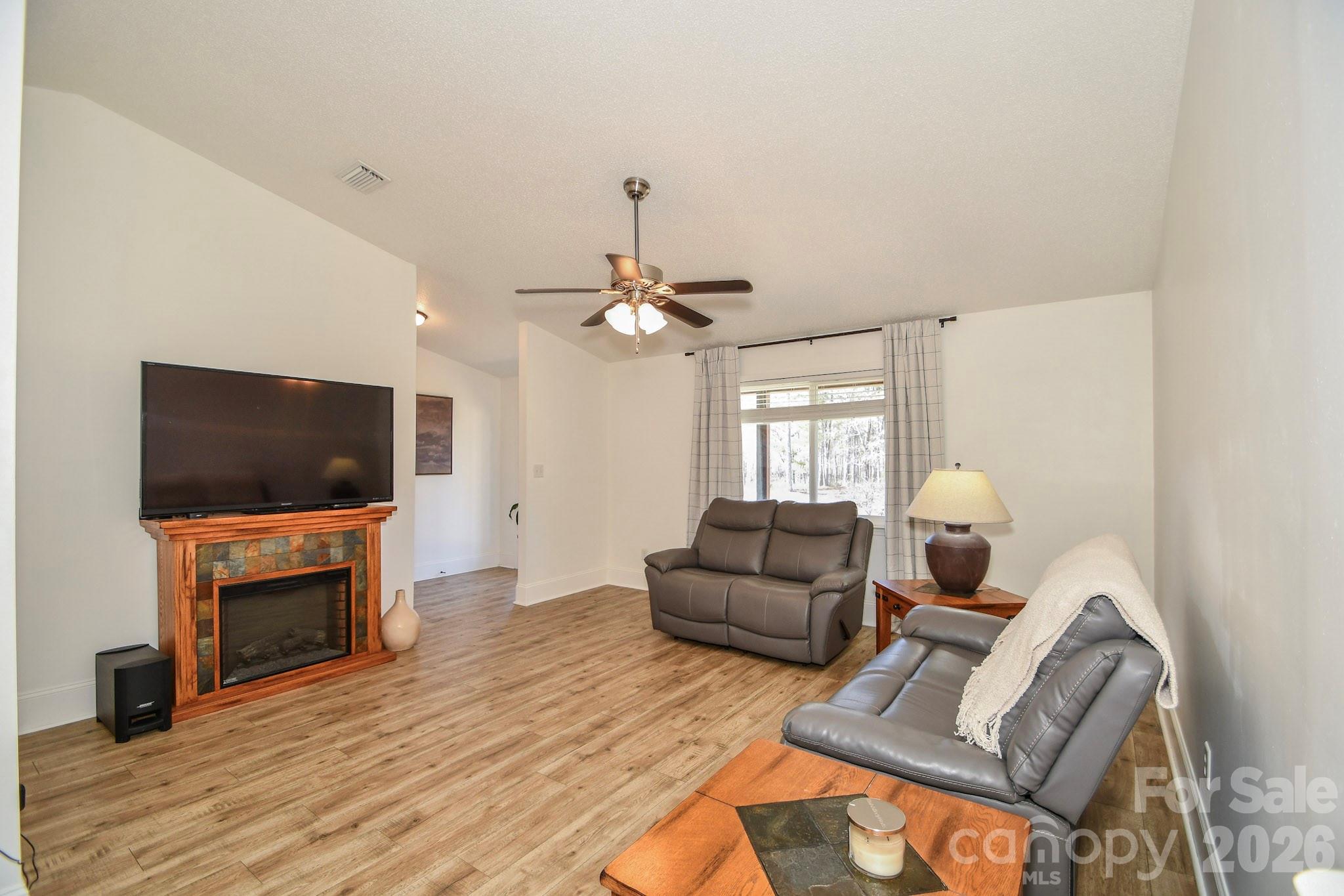1925 Sojourn Road Property Photo 32