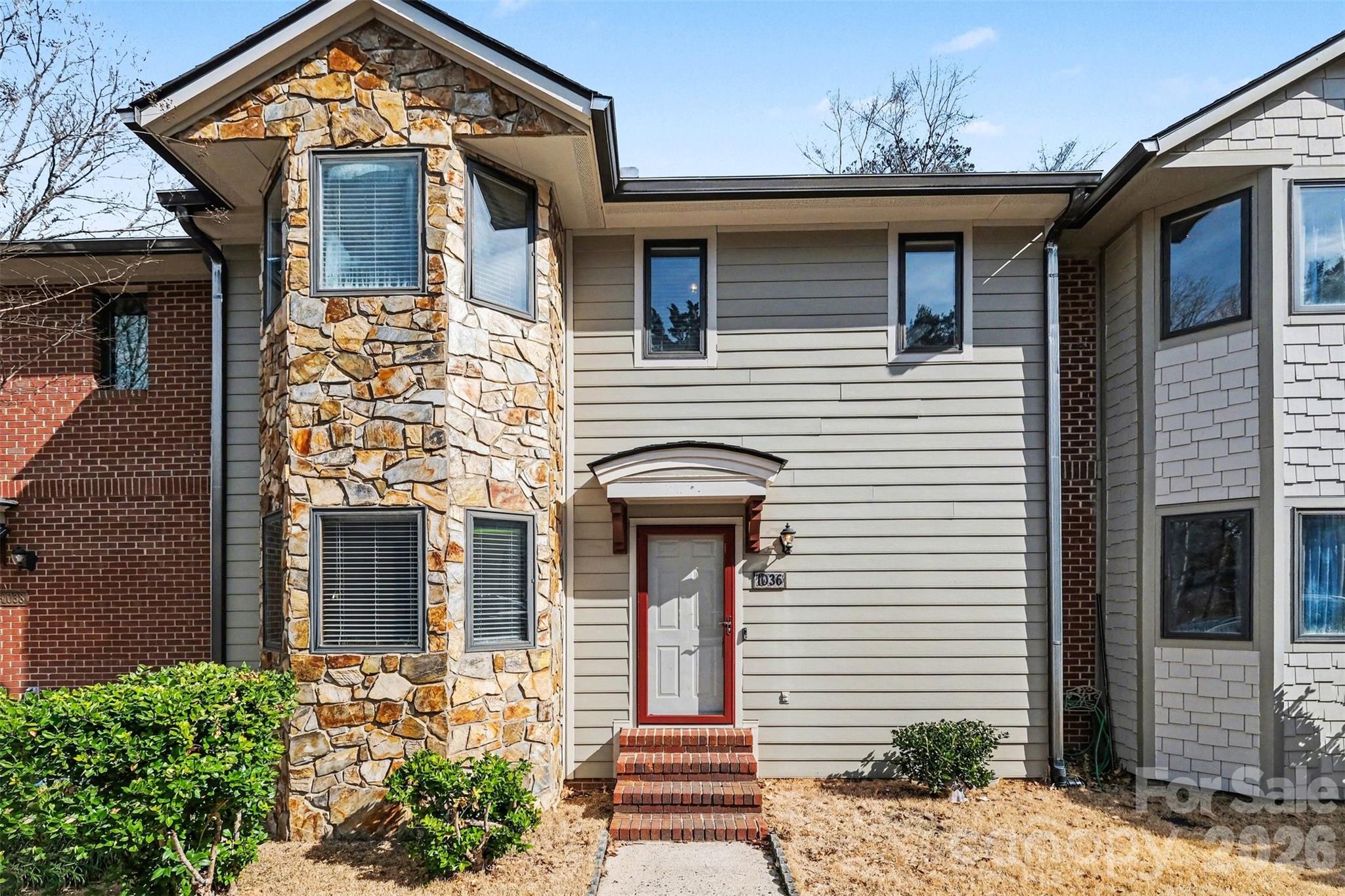 1036 Wexford Place Property Photo 1