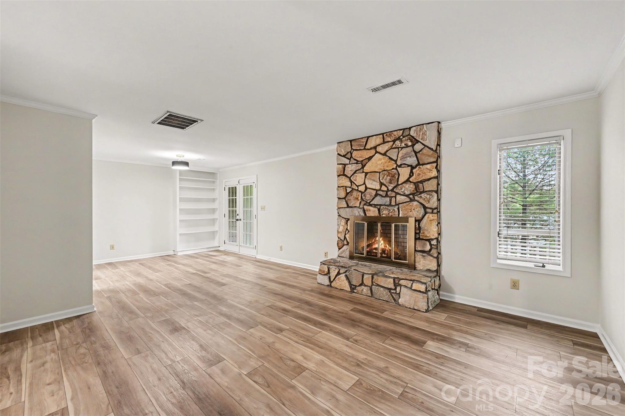1036 Wexford Place Property Photo 4