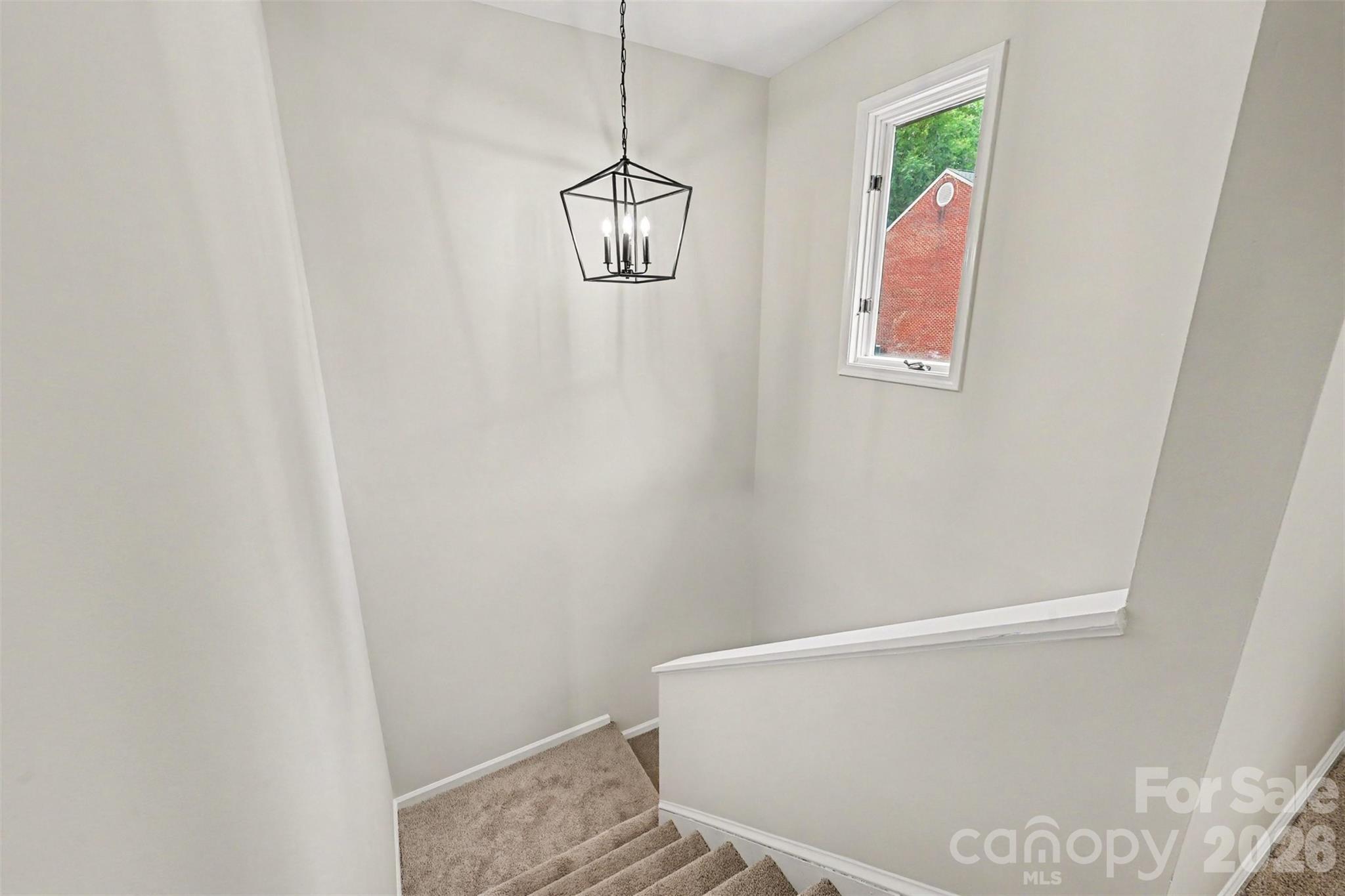 1036 Wexford Place Property Photo 11
