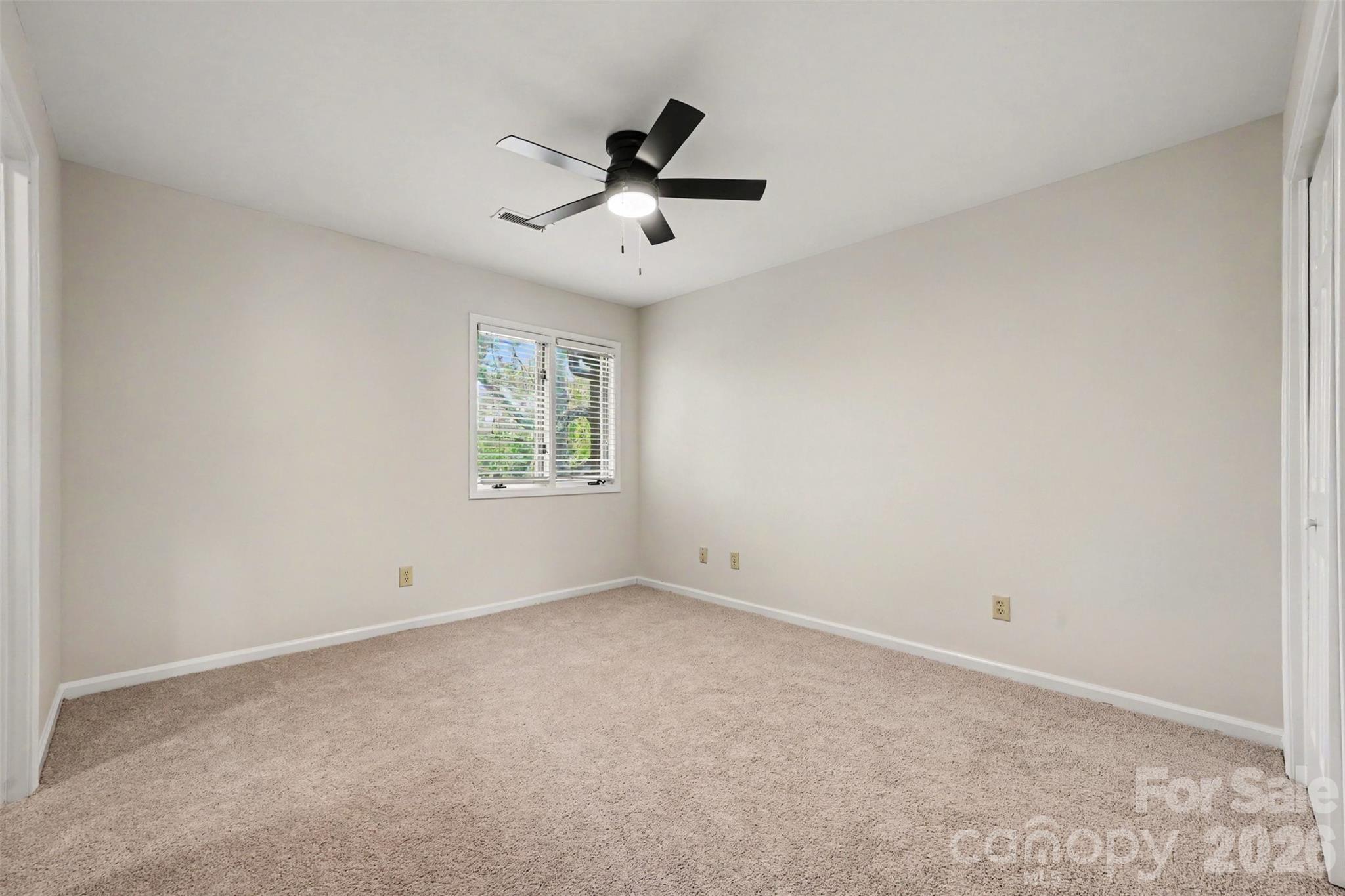 1036 Wexford Place Property Photo 15