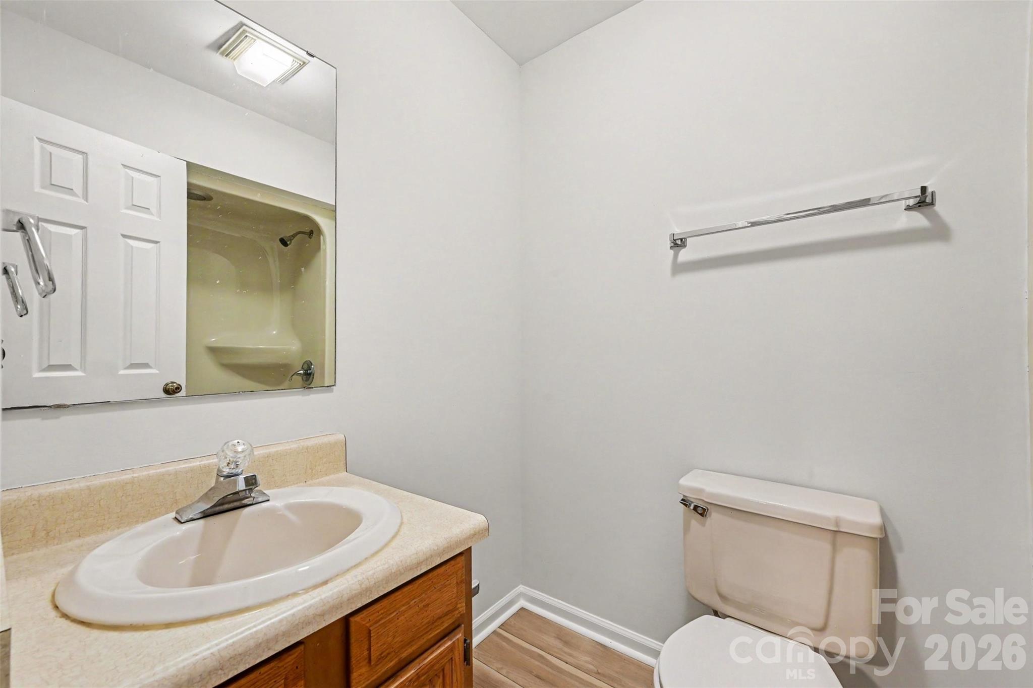 1036 Wexford Place Property Photo 16
